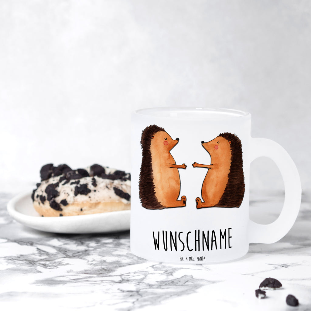 Personalisierte Teetasse Igel Liebe Personalisierte Teetasse, Personalisiertes Teeglas, Personalisierter Teebecher, Personalisierte Glas Teetasse, Personalisierte Teetasse aus Glas, Teetasse mit Namen, Teeglas mit Namen, Teebecher mit Namen, Glas Teetasse mit Namen, Teetasse aus Glas mit Namen, Teetasse Wunschname, Teetasse selbst gestalten., Liebe, Partner, Freund, Freundin, Ehemann, Ehefrau, Heiraten, Verlobung, Heiratsantrag, Liebesgeschenk, Jahrestag, Hocheitstag, Verliebt, Verlobt, Verheiratet, Geschenk, Liebesbeweis, Hochzeitstag, Hochzeit, Igel