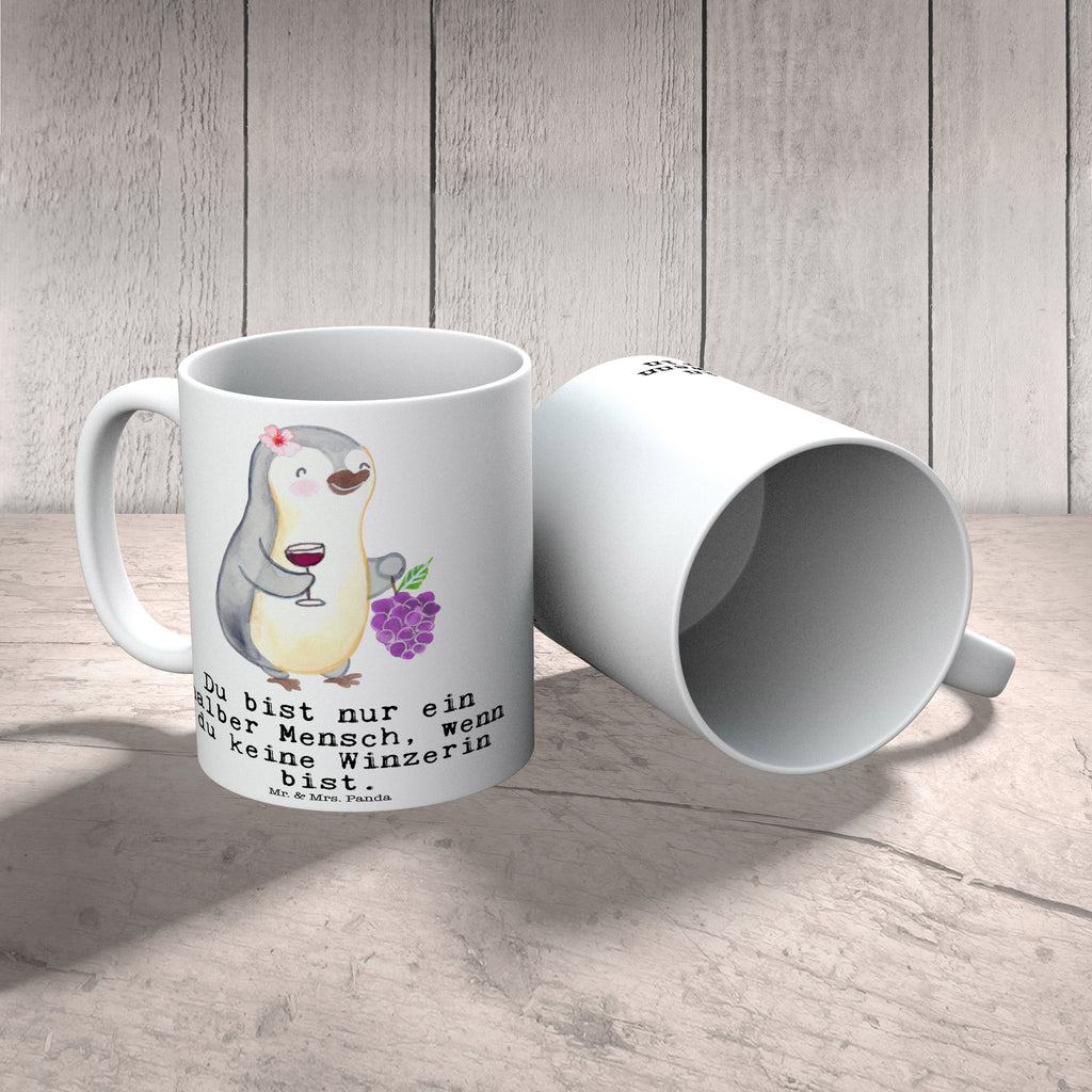 Tasse Winzerin mit Herz Tasse, Kaffeetasse, Teetasse, Becher, Kaffeebecher, Teebecher, Keramiktasse, Porzellantasse, Büro Tasse, Geschenk Tasse, Tasse Sprüche, Tasse Motive, Kaffeetassen, Tasse bedrucken, Designer Tasse, Cappuccino Tassen, Schöne Teetassen, Beruf, Ausbildung, Jubiläum, Abschied, Rente, Kollege, Kollegin, Geschenk, Schenken, Arbeitskollege, Mitarbeiter, Firma, Danke, Dankeschön