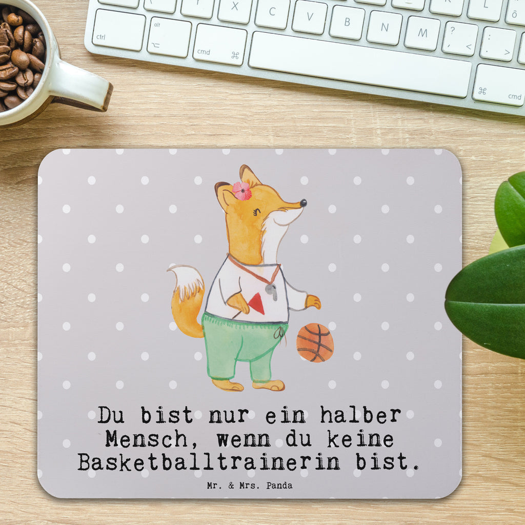 Mauspad Basketballtrainerin mit Herz Mousepad, Computer zubehör, Büroausstattung, PC Zubehör, Arbeitszimmer, Mauspad, Einzigartiges Mauspad, Designer Mauspad, Mausunterlage, Mauspad Büro, Beruf, Ausbildung, Jubiläum, Abschied, Rente, Kollege, Kollegin, Geschenk, Schenken, Arbeitskollege, Mitarbeiter, Firma, Danke, Dankeschön, Basketballtrainerin, Basketball, Sport, Ballsport, Basketballcoach, Basketballerin, Verein