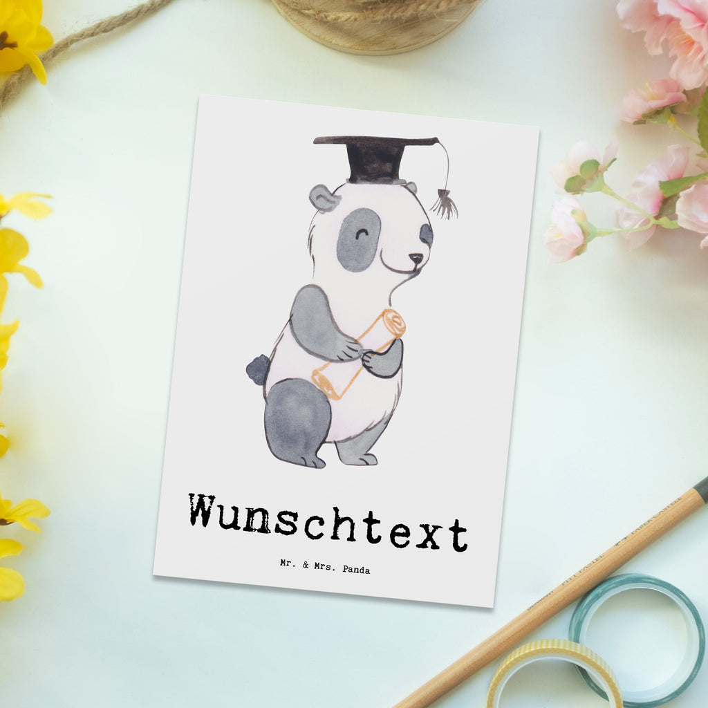 Personalisierte Postkarte Panda Beste Studentin der Welt Postkarte mit Namen, Postkarte bedrucken, Postkarte mit Wunschtext, Postkarte personalisierbar, Geschenkkarte mit Namen, Grußkarte mit Namen, Karte mit Namen, Einladung mit Namen, Ansichtskarte mit Namen, Geschenkkarte mit Wunschtext, Grußkarte mit Wunschtext, Karte mit Wunschtext, Einladung mit Wunschtext, Ansichtskarte mit Wunschtext, für, Dankeschön, Geschenk, Schenken, Geburtstag, Geburtstagsgeschenk, Geschenkidee, Danke, Bedanken, Mitbringsel, Freude machen, Geschenktipp, Studentin, Studium, Tochter, Spaß, Musterschülerin, lustig, Studienabschluss, witzig, Universität, Abschluss, Alumni, Uni, Studenten, Hochschule