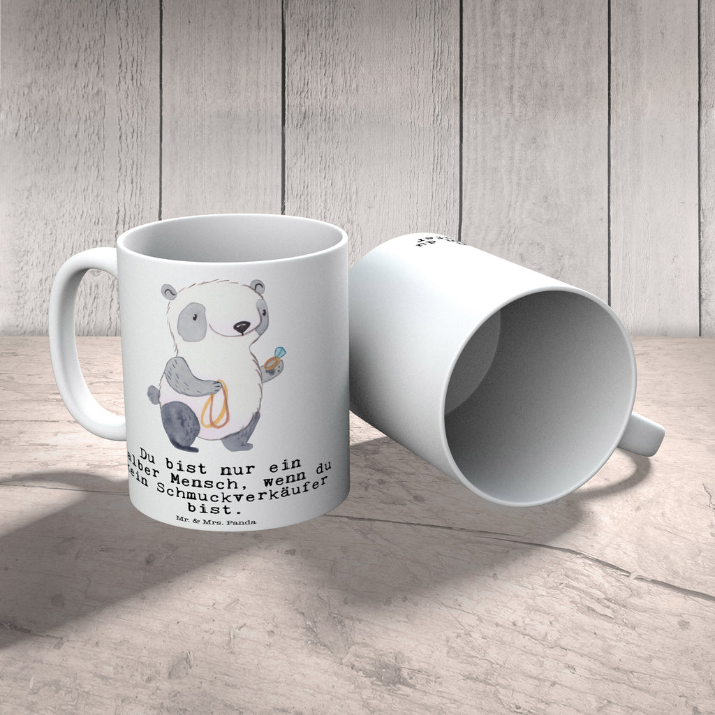 Tasse Schmuckverkäufer mit Herz Tasse, Kaffeetasse, Teetasse, Becher, Kaffeebecher, Teebecher, Keramiktasse, Porzellantasse, Büro Tasse, Geschenk Tasse, Tasse Sprüche, Tasse Motive, Kaffeetassen, Tasse bedrucken, Designer Tasse, Cappuccino Tassen, Schöne Teetassen, Beruf, Ausbildung, Jubiläum, Abschied, Rente, Kollege, Kollegin, Geschenk, Schenken, Arbeitskollege, Mitarbeiter, Firma, Danke, Dankeschön, Schmuckverkäufer, Juwelier, Goldschmied, Schmied, Schmuckwarenhändler, Schmuckgeschäft, Eröffnung