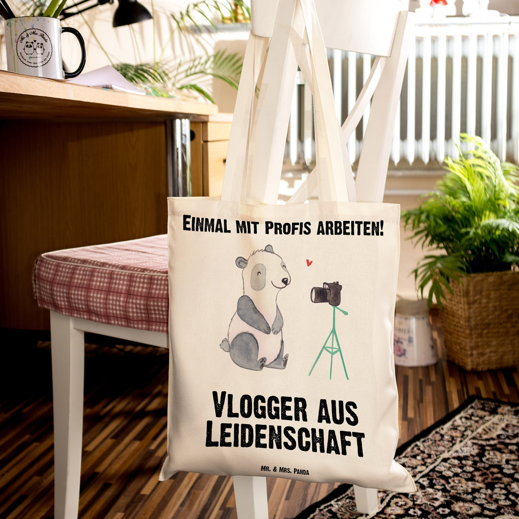 Tragetasche Vlogger aus Leidenschaft Beuteltasche, Beutel, Einkaufstasche, Jutebeutel, Stoffbeutel, Tasche, Shopper, Umhängetasche, Strandtasche, Schultertasche, Stofftasche, Tragetasche, Badetasche, Jutetasche, Einkaufstüte, Laptoptasche, Beruf, Ausbildung, Jubiläum, Abschied, Rente, Kollege, Kollegin, Geschenk, Schenken, Arbeitskollege, Mitarbeiter, Firma, Danke, Dankeschön