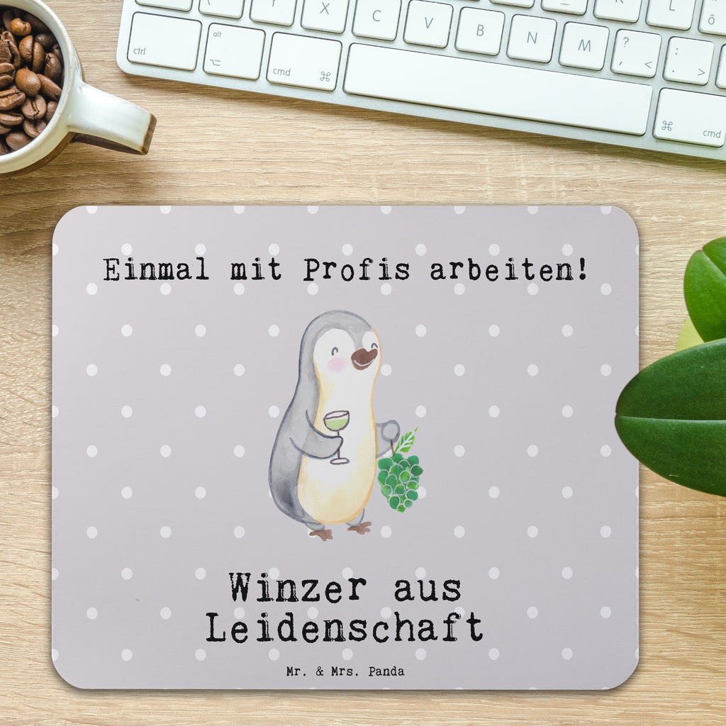 Mauspad Winzer aus Leidenschaft Mousepad, Computer zubehör, Büroausstattung, PC Zubehör, Arbeitszimmer, Mauspad, Einzigartiges Mauspad, Designer Mauspad, Mausunterlage, Mauspad Büro, Beruf, Ausbildung, Jubiläum, Abschied, Rente, Kollege, Kollegin, Geschenk, Schenken, Arbeitskollege, Mitarbeiter, Firma, Danke, Dankeschön