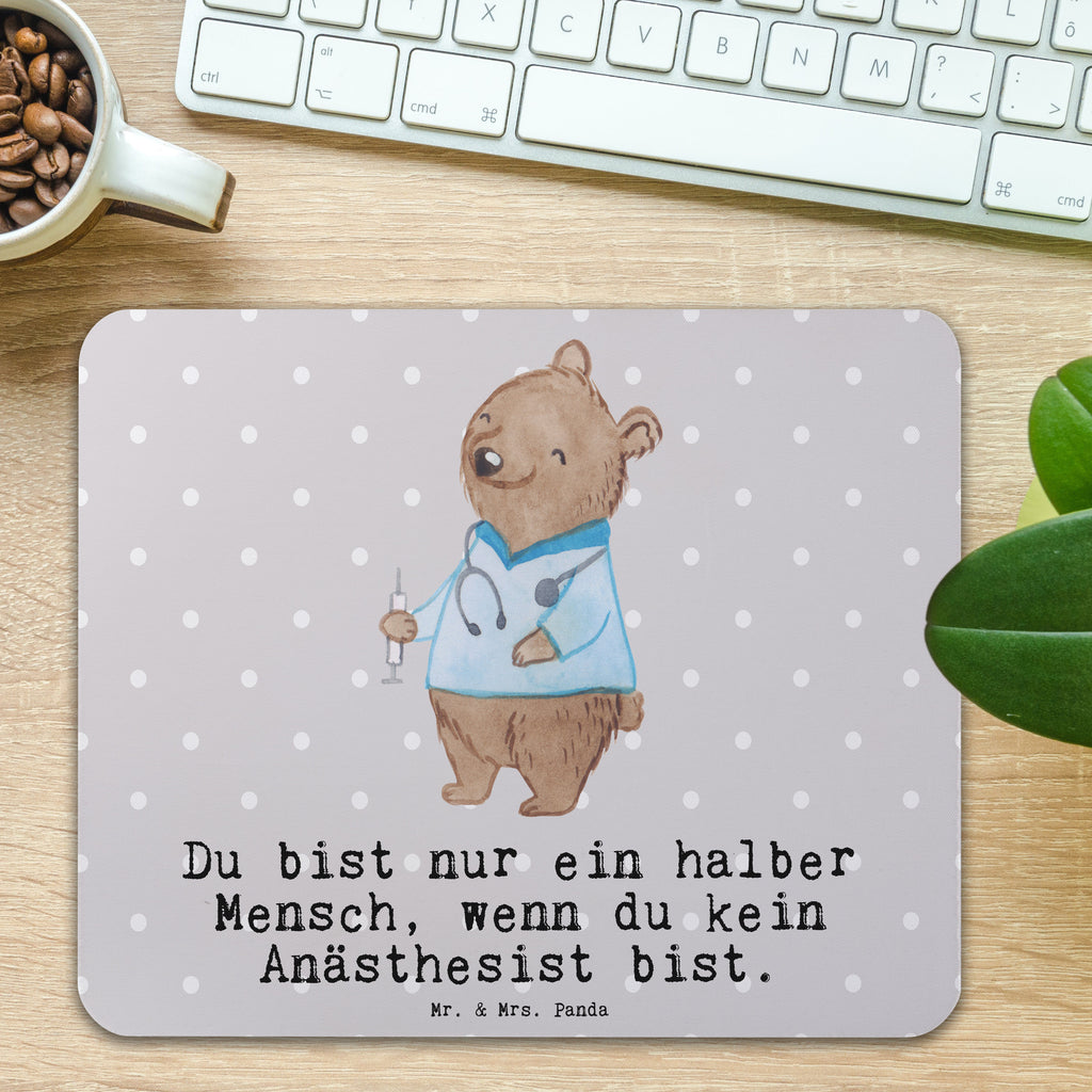 Mauspad Anästhesist mit Herz Mousepad, Computer zubehör, Büroausstattung, PC Zubehör, Arbeitszimmer, Mauspad, Einzigartiges Mauspad, Designer Mauspad, Mausunterlage, Mauspad Büro, Beruf, Ausbildung, Jubiläum, Abschied, Rente, Kollege, Kollegin, Geschenk, Schenken, Arbeitskollege, Mitarbeiter, Firma, Danke, Dankeschön, Anästhesist, Narkosearzt, Anästhesie, Krankenhaus, Studium