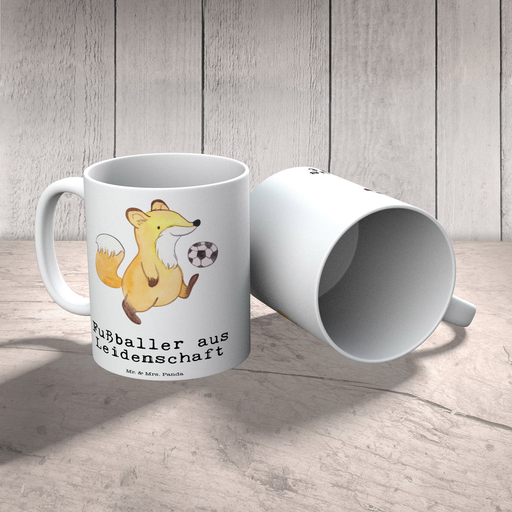 Tasse Fußballer aus Leidenschaft Tasse, Kaffeetasse, Teetasse, Becher, Kaffeebecher, Teebecher, Keramiktasse, Porzellantasse, Büro Tasse, Geschenk Tasse, Tasse Sprüche, Tasse Motive, Kaffeetassen, Tasse bedrucken, Designer Tasse, Cappuccino Tassen, Schöne Teetassen, Beruf, Ausbildung, Jubiläum, Abschied, Rente, Kollege, Kollegin, Geschenk, Schenken, Arbeitskollege, Mitarbeiter, Firma, Danke, Dankeschön, Fußballer, Fußballspieler, Profi Fußballer, Fußballspiel, Glücksbringer