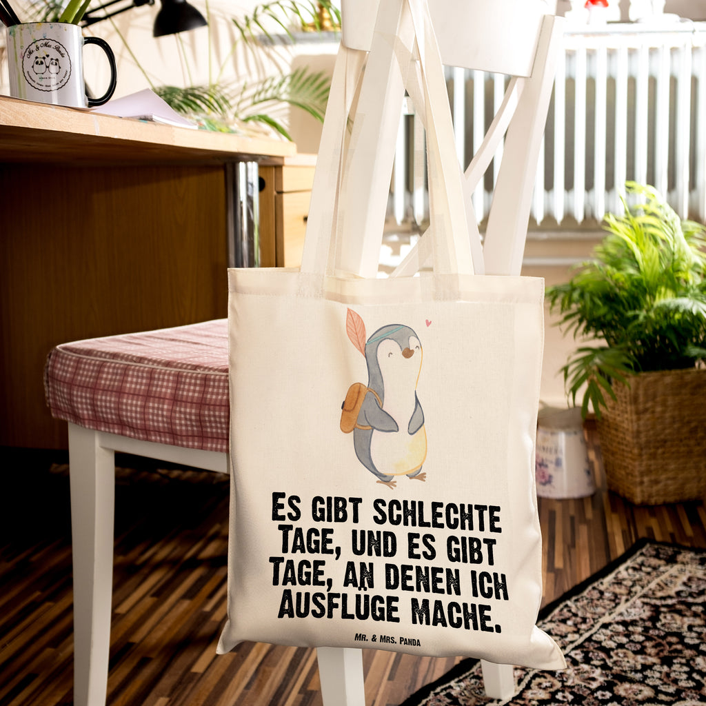 Tragetasche Pinguin Ausflug Beuteltasche, Beutel, Einkaufstasche, Jutebeutel, Stoffbeutel, Tasche, Shopper, Umhängetasche, Strandtasche, Schultertasche, Stofftasche, Tragetasche, Badetasche, Jutetasche, Einkaufstüte, Laptoptasche, Geschenk, Sport, Sportart, Hobby, Schenken, Danke, Dankeschön, Auszeichnung, Gewinn, Sportler, Ausflüge machen, reisen, Ausflug, Ausflugsziele