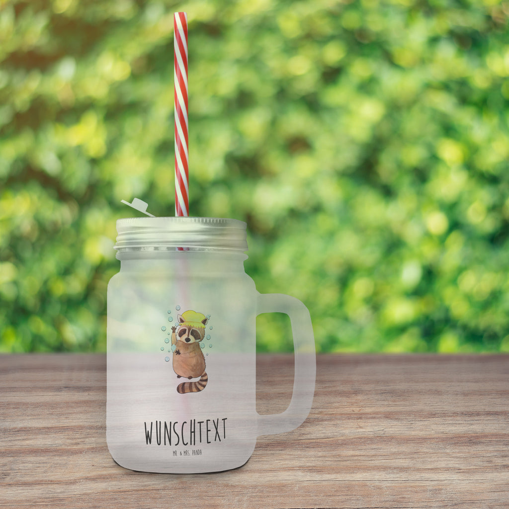 Personalisiertes Trinkglas Mason Jar Waschbär Personalisiertes Mason Jar, Personalisiertes Glas, Personalisiertes Trinkglas, Personalisiertes Henkelglas, Personalisiertes Sommerglas, Personalisiertes Einmachglas, Personalisiertes Cocktailglas, Personalisiertes Cocktail-Glas, mit Namen, Wunschtext, Wunschnamen, Mason Jar selbst bedrucken, Wunschglas mit Namen, Bedrucktes Trinkglas, Geschenk mit Namen, Tiermotive, Gute Laune, lustige Sprüche, Tiere, Waschbär, Tagträumen, Plan, Fröhlich, waschen, Seifenblasen