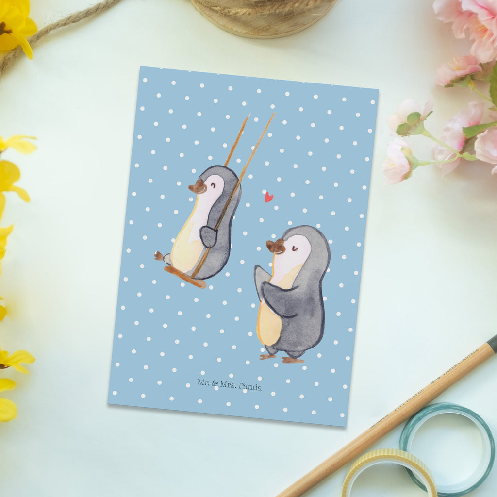 Postkarte Pinguin Oma schaukeln Postkarte, Karte, Geschenkkarte, Grußkarte, Einladung, Ansichtskarte, Geburtstagskarte, Einladungskarte, Dankeskarte, Ansichtskarten, Einladung Geburtstag, Einladungskarten Geburtstag, Familie, Vatertag, Muttertag, Bruder, Schwester, Mama, Papa, Oma, Opa, beste Oma, Lieblingsoma, Geschenk für Oma, Omi, Großmutter