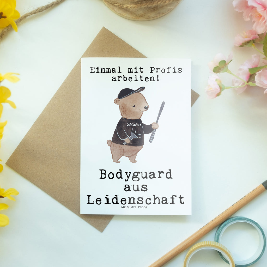 Grußkarte Bodyguard aus Leidenschaft Grußkarte, Klappkarte, Einladungskarte, Glückwunschkarte, Hochzeitskarte, Geburtstagskarte, Karte, Ansichtskarten, Beruf, Ausbildung, Jubiläum, Abschied, Rente, Kollege, Kollegin, Geschenk, Schenken, Arbeitskollege, Mitarbeiter, Firma, Danke, Dankeschön, Bodyguard, Personenschützer