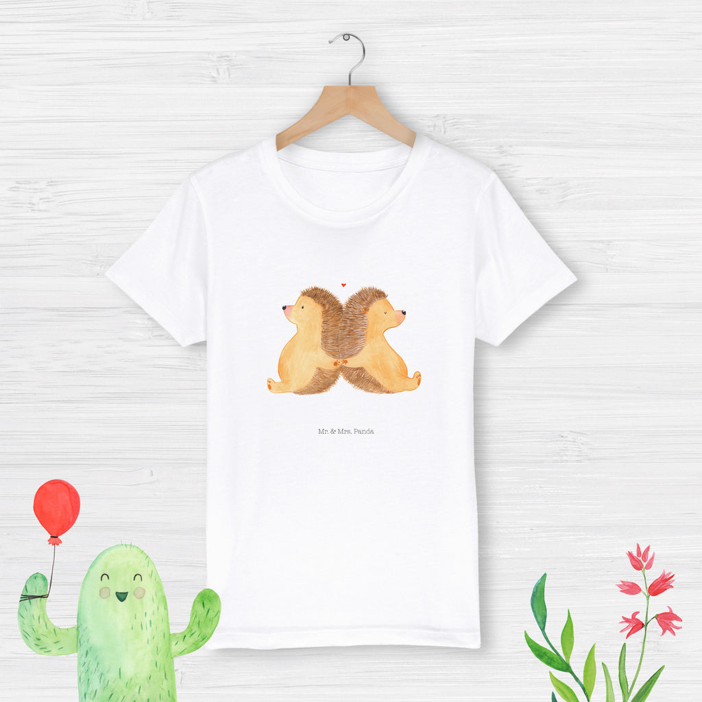 Organic Kinder T-Shirt Igel händchenhaltend Kinder T-Shirt, Kinder T-Shirt Mädchen, Kinder T-Shirt Jungen, Liebe, Partner, Freund, Freundin, Ehemann, Ehefrau, Heiraten, Verlobung, Heiratsantrag, Liebesgeschenk, Jahrestag, Hocheitstag, Igel, Igelliebe, Hand in Hand, Liebesbeweis, große Liebe, Liebesbotschaft, Hochzeit, Lieblingsmensch, Gemeinsamkeit, Love, Geschenk für zwei