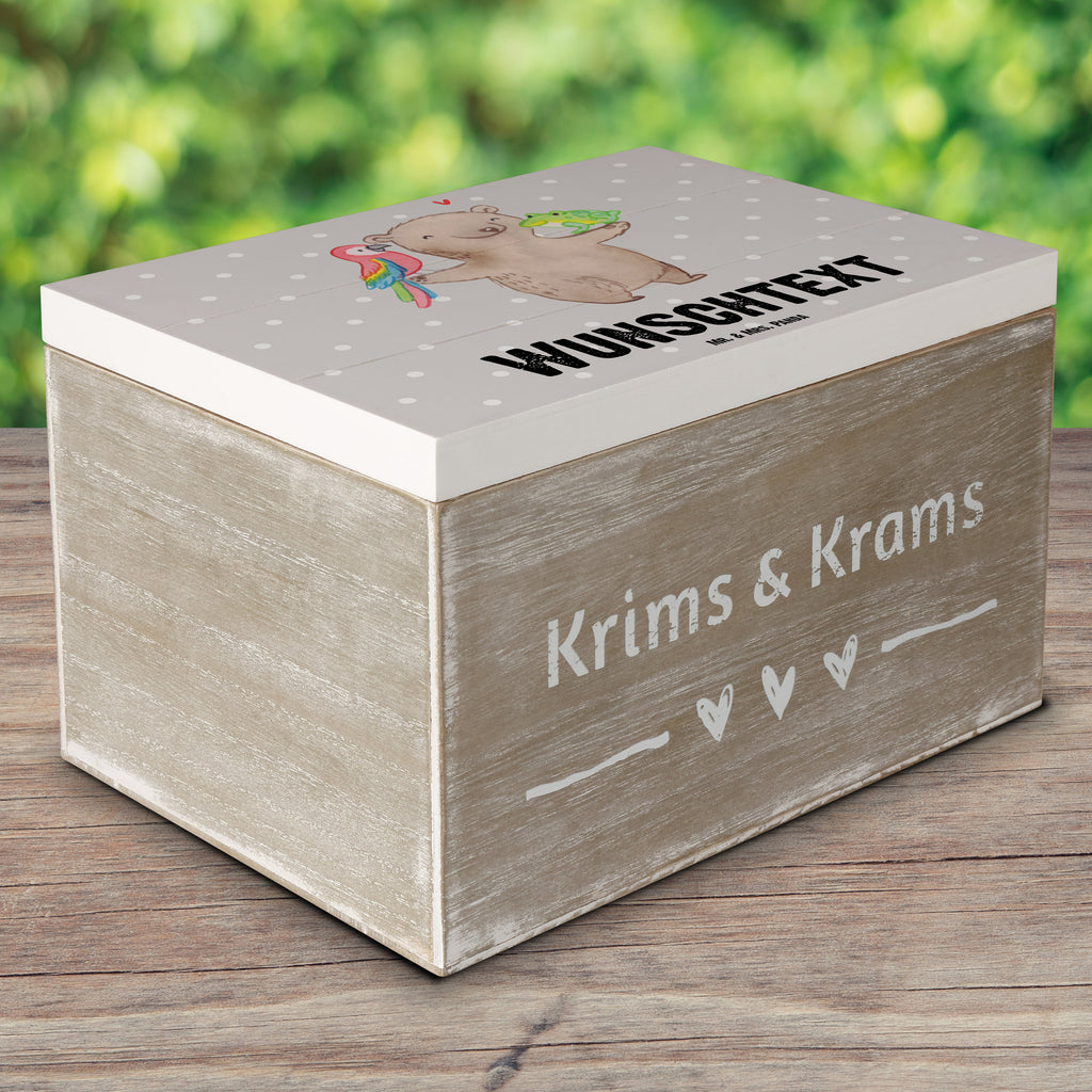 Personalisierte Holzkiste Tierwirt Herz Holzkiste mit Namen, Kiste mit Namen, Schatzkiste mit Namen, Truhe mit Namen, Schatulle mit Namen, Erinnerungsbox mit Namen, Erinnerungskiste, mit Namen, Dekokiste mit Namen, Aufbewahrungsbox mit Namen, Holzkiste Personalisiert, Kiste Personalisiert, Schatzkiste Personalisiert, Truhe Personalisiert, Schatulle Personalisiert, Erinnerungsbox Personalisiert, Erinnerungskiste Personalisiert, Dekokiste Personalisiert, Aufbewahrungsbox Personalisiert, Geschenkbox personalisiert, GEschenkdose personalisiert, Beruf, Ausbildung, Jubiläum, Abschied, Rente, Kollege, Kollegin, Geschenk, Schenken, Arbeitskollege, Mitarbeiter, Firma, Danke, Dankeschön, Landwirt; Bauer, Tierwirt, Agronom, Farmer, Bauernhof