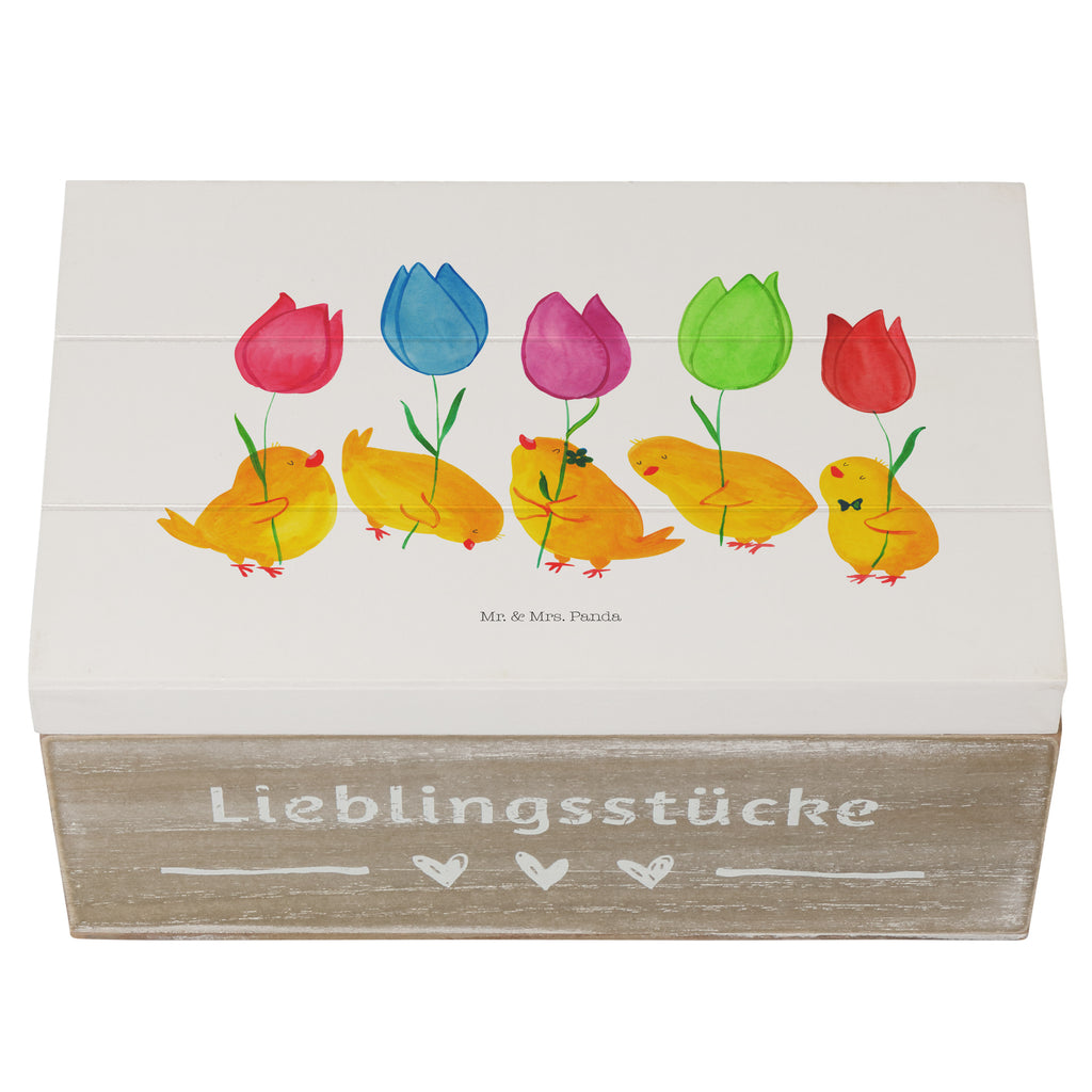 Holzkiste Küken Parade Holzkiste, Kiste, Schatzkiste, Truhe, Schatulle, XXL, Erinnerungsbox, Erinnerungskiste, Dekokiste, Aufbewahrungsbox, Geschenkbox, Geschenkdose, Ostern, Osterhase, Ostergeschenke, Osternest, Osterdeko, Geschenke zu Ostern, Ostern Geschenk, Ostergeschenke Kinder, Ostern Kinder, Küken, Parade, Tulpen, Frohe Ostern, Ostergrüße, Blumen