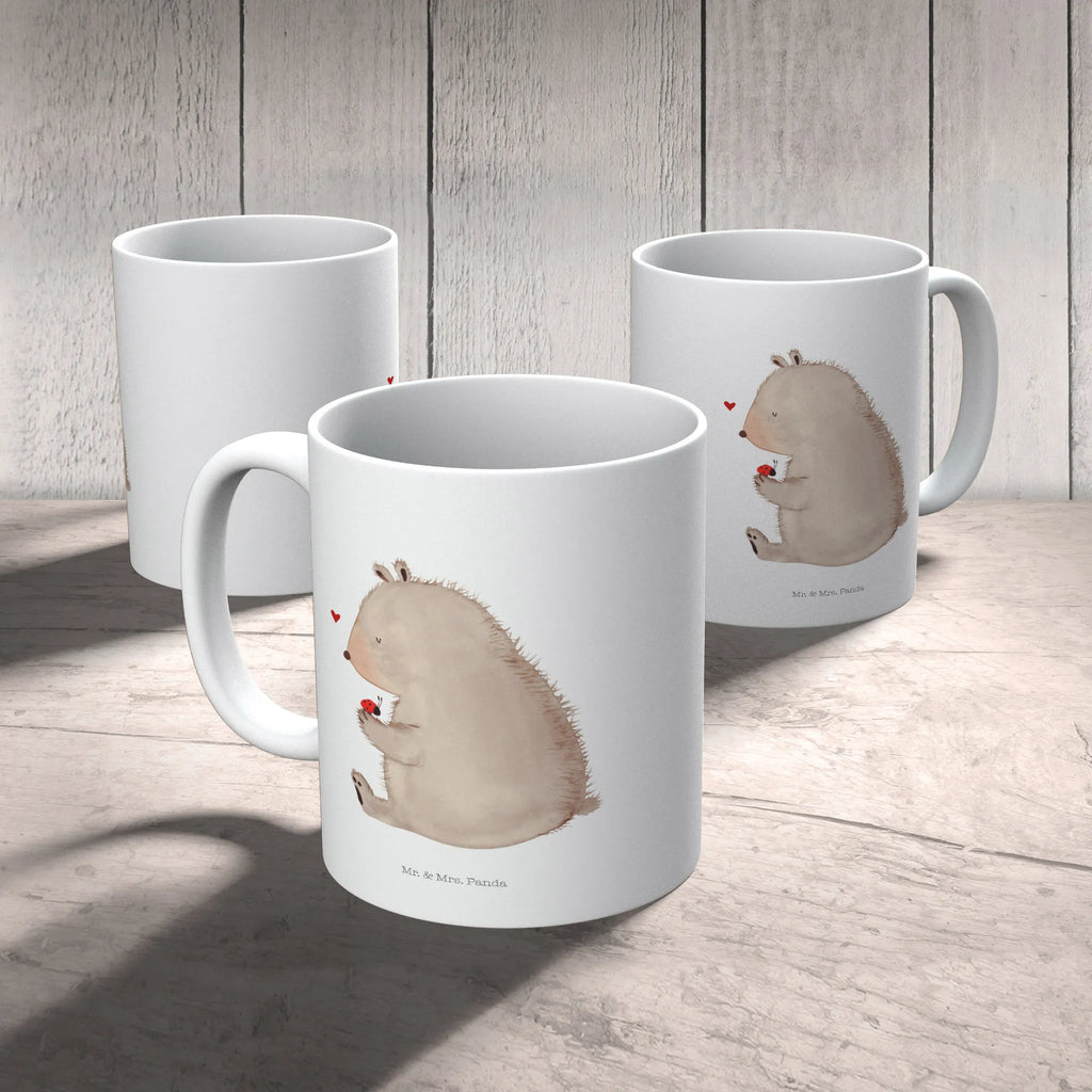 Tasse Bär mit Marienkäfer Tasse, Kaffeetasse, Teetasse, Becher, Kaffeebecher, Teebecher, Keramiktasse, Porzellantasse, Büro Tasse, Geschenk Tasse, Tasse Sprüche, Tasse Motive, Kaffeetassen, Tasse bedrucken, Designer Tasse, Cappuccino Tassen, Schöne Teetassen, Bär, Teddy, Teddybär, Marienkäfer, Liebe, Freiheit, Motivation, Das Leben ist schön