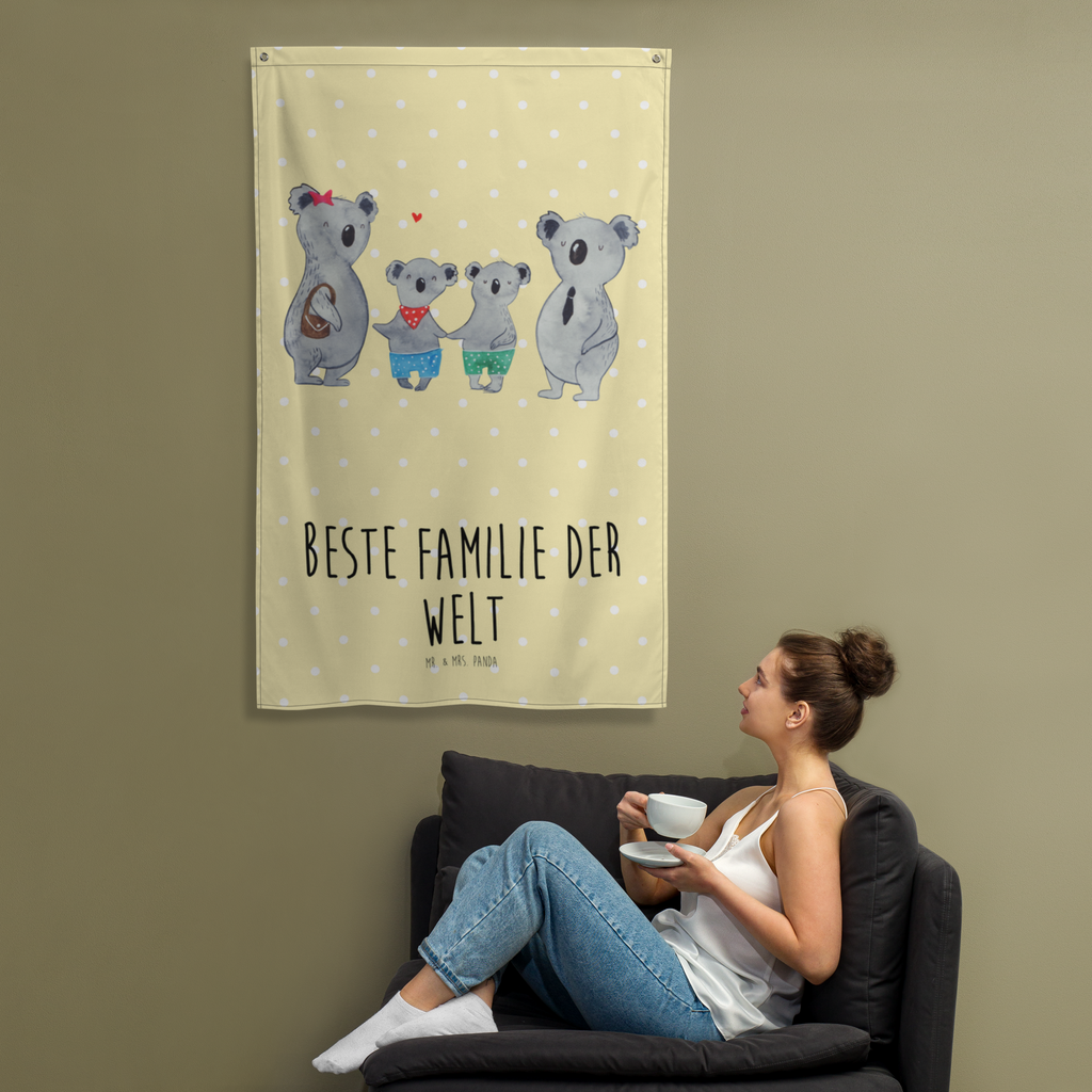 Wandteppich Koala Familie zwei Wandbehang, Dekoration, Boho, Wandteppich, Wandtuch, Wanddeko, Tapisserie, Tapestry, Wandbild, Textil-Kunst, Schmuck-Wandbehang, Wand Deko, Kinderzimmer, Kinderzimmer Wand, Kinderzimmer Deko, Kinderzimmer Wanddeko, Familie, Vatertag, Muttertag, Bruder, Schwester, Mama, Papa, Oma, Opa, Koala, Koalabär, beste Familie, Familienzeit, Familienleben, Koalafamilie, Lieblingsfamilie