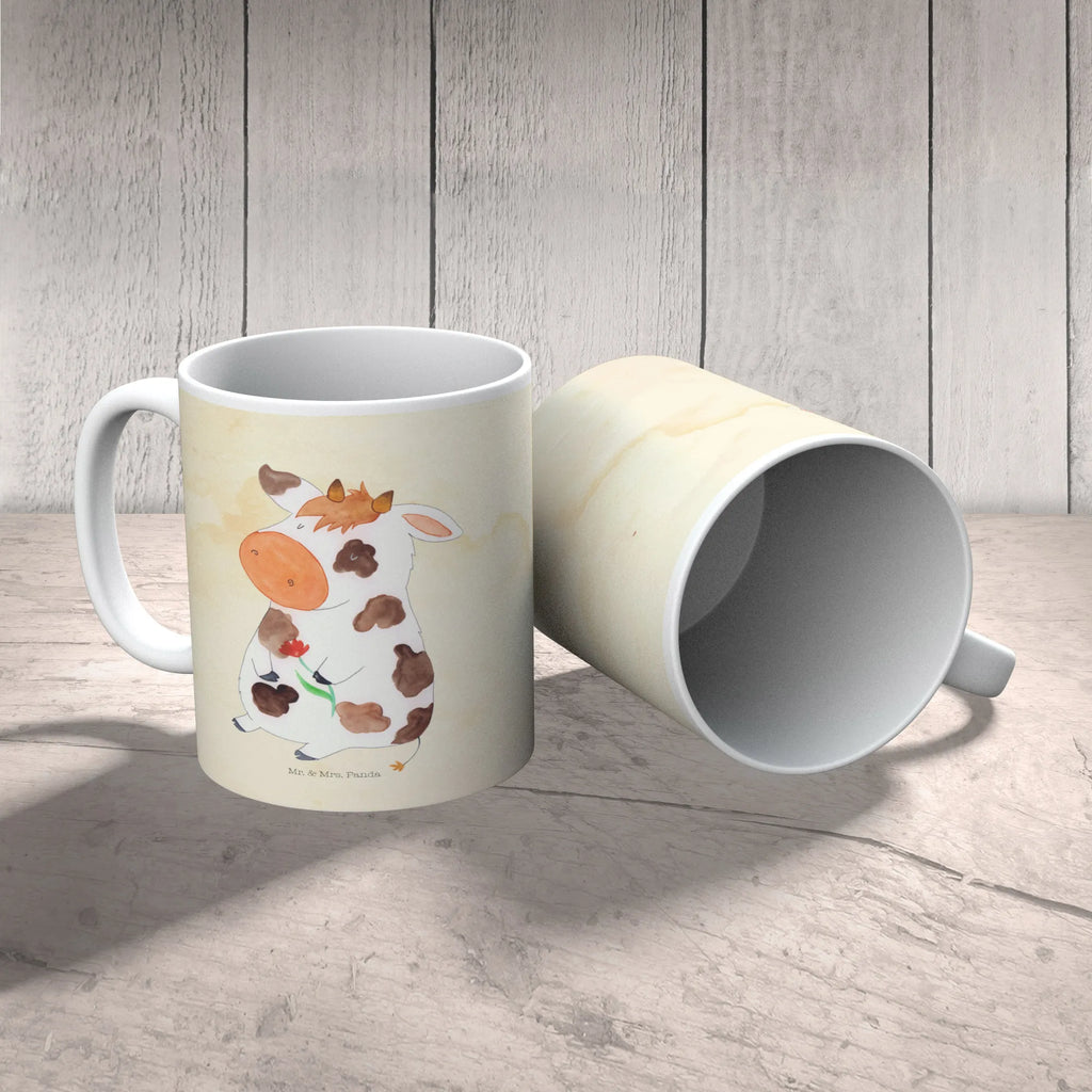 Tasse Kuh Tasse, Kaffeetasse, Teetasse, Becher, Kaffeebecher, Teebecher, Keramiktasse, Porzellantasse, Büro Tasse, Geschenk Tasse, Tasse Sprüche, Tasse Motive, Kaffeetassen, Tasse bedrucken, Designer Tasse, Cappuccino Tassen, Schöne Teetassen, Bauernhof, Hoftiere, Landwirt, Landwirtin, Kuh, Kühe, Träume, Flausen, Spruch, Magie, Motivtion, Hof, Milch, Milchkuh