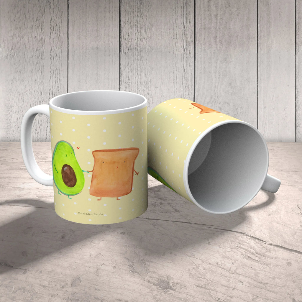 Tasse Avocado + Toast Tasse, Kaffeetasse, Teetasse, Becher, Kaffeebecher, Teebecher, Keramiktasse, Porzellantasse, Büro Tasse, Geschenk Tasse, Tasse Sprüche, Tasse Motive, Kaffeetassen, Tasse bedrucken, Designer Tasse, Cappuccino Tassen, Schöne Teetassen, Avocado, Veggie, Vegan, Gesund, Toast, Toastbrot, Liebespaar, Pärchen, Freund, Freundin, Verlobt, Verlobungsparty, Hochzeit, Hochzeitsgeschenk, Jahrestag, Jahrestagsgeschenk