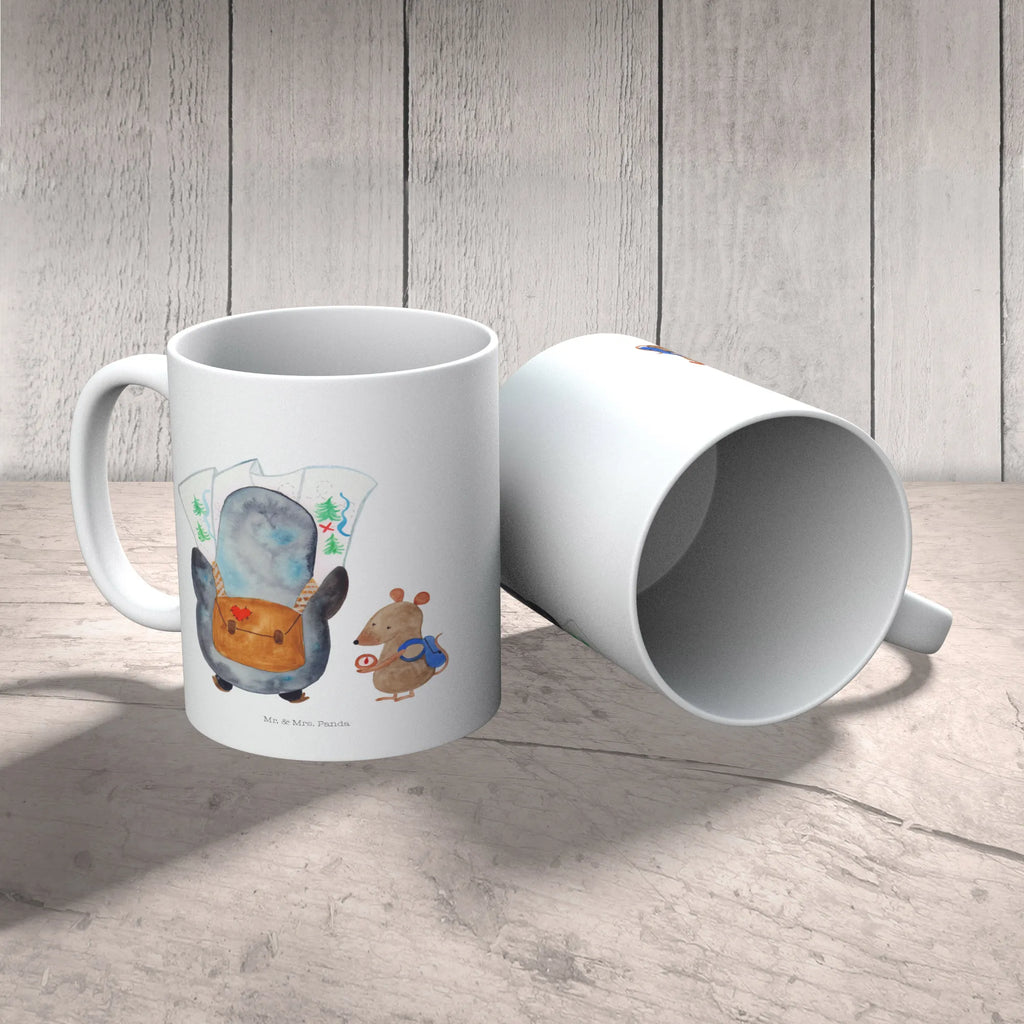 Tasse Pinguin & Maus Wanderer Tasse, Kaffeetasse, Teetasse, Becher, Kaffeebecher, Teebecher, Keramiktasse, Porzellantasse, Büro Tasse, Geschenk Tasse, Tasse Sprüche, Tasse Motive, Kaffeetassen, Tasse bedrucken, Designer Tasse, Cappuccino Tassen, Schöne Teetassen, Pinguin, Pinguine, Abenteurer, Abenteuer, Roadtrip, Ausflug, Wanderlust, wandern