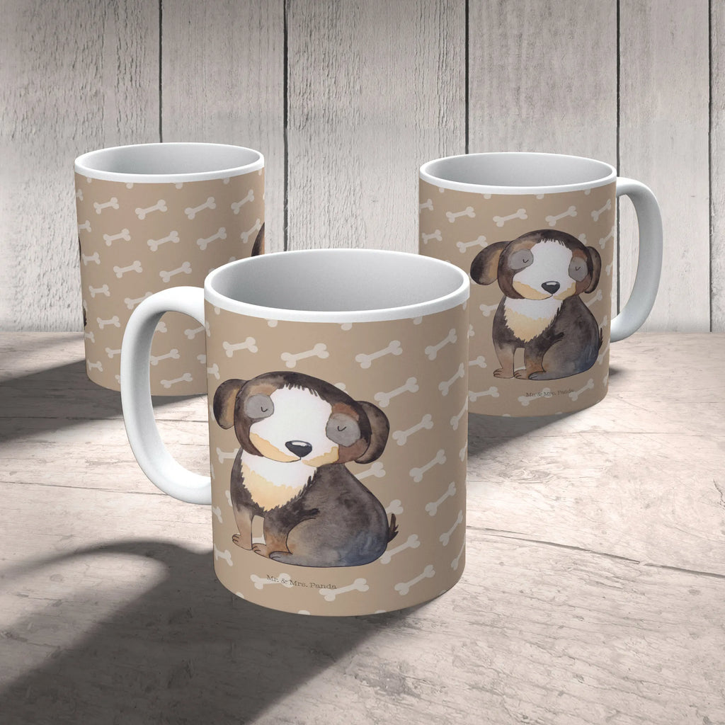 Tasse Hund entspannt Tasse, Kaffeetasse, Teetasse, Becher, Kaffeebecher, Teebecher, Keramiktasse, Porzellantasse, Büro Tasse, Geschenk Tasse, Tasse Sprüche, Tasse Motive, Kaffeetassen, Tasse bedrucken, Designer Tasse, Cappuccino Tassen, Schöne Teetassen, Hund, Hundemotiv, Haustier, Hunderasse, Tierliebhaber, Hundebesitzer, Sprüche, schwarzer Hund, Hundeliebe, Liebe, Hundeglück