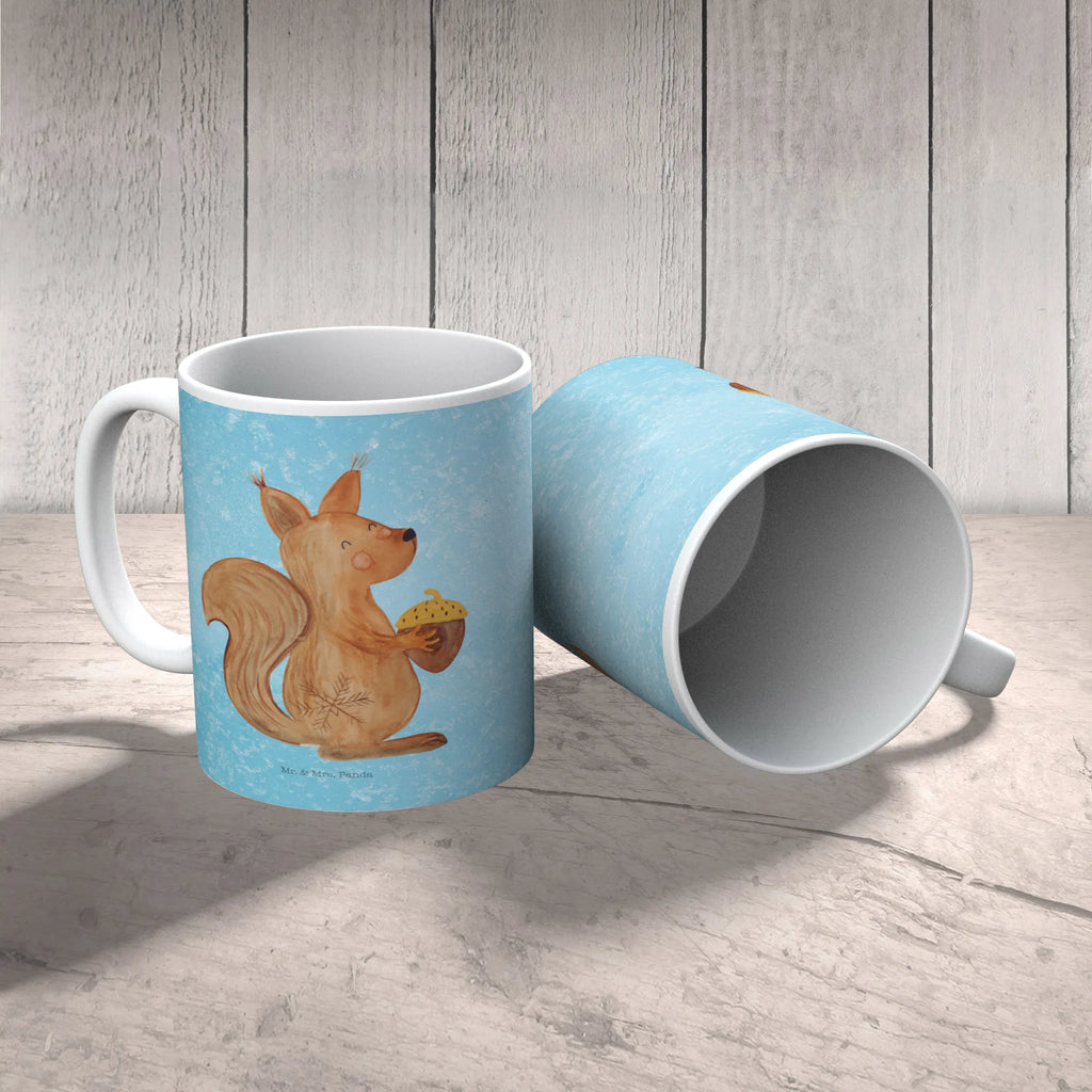 Tasse Eichhörnchen Weihnachtszeit Tasse, Kaffeetasse, Teetasse, Becher, Kaffeebecher, Teebecher, Keramiktasse, Porzellantasse, Büro Tasse, Geschenk Tasse, Tasse Sprüche, Tasse Motive, Kaffeetassen, Tasse bedrucken, Designer Tasse, Cappuccino Tassen, Schöne Teetassen, Winter, Weihnachten, Weihnachtsdeko, Nikolaus, Advent, Heiligabend, Wintermotiv, Frohe Weihnachten, Frohes neues Jahr, Guten Rutsch, Weihnachtsmotiv, Weihnachtsgruß, Neujahr, Vogel