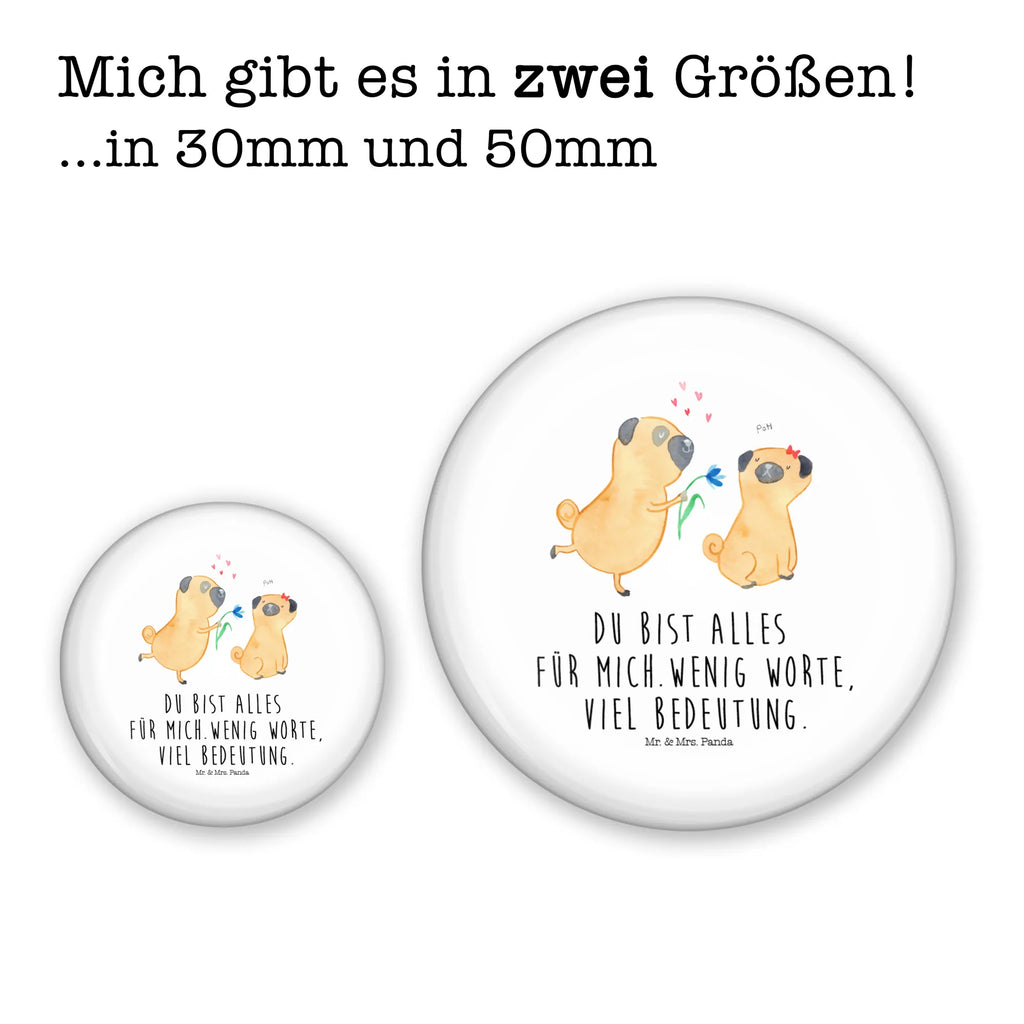 Button Mops verliebt 50mm Button, Button, Pin, Anstecknadel, Hund, Hundemotiv, Haustier, Hunderasse, Tierliebhaber, Hundebesitzer, Sprüche, Mops, Möpse, Hundeliebe, verliebt, Liebe, Liebesspruch. Verlobt, Geschenk Freund, Partner