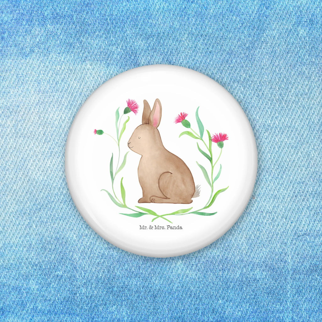 Button Hase sitzend 50mm Button, Button, Pin, Anstecknadel, Ostern, Osterhase, Ostergeschenke, Osternest, Osterdeko, Geschenke zu Ostern, Ostern Geschenk, Ostergeschenke Kinder, Ostern Kinder, Frohe Ostern, Ostergrüße, Osterblume, Liebe, Grüße, Hase, Kaninchen