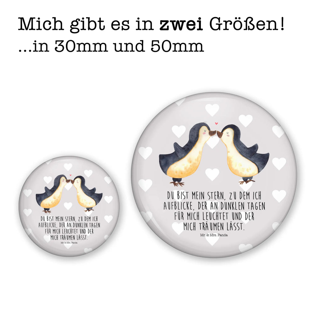 Button Pinguin Liebe 50mm Button, Button, Pin, Anstecknadel, Liebe, Partner, Freund, Freundin, Ehemann, Ehefrau, Heiraten, Verlobung, Heiratsantrag, Liebesgeschenk, Jahrestag, Hocheitstag, Pinguin, Pinguine, Pinguin Paar, Pinguinpaar, Pinguin Liebe, Paar, Pärchen. Liebespaar, Liebesbeweis, Liebesspruch, Hochzeitstag, Geschenk Freund, Geschenk Freundin, Verlobte, Verlobter, Love, Geschenk Hochzeitstag, Geschenkidee, Hochzeit, Gastgeschenk