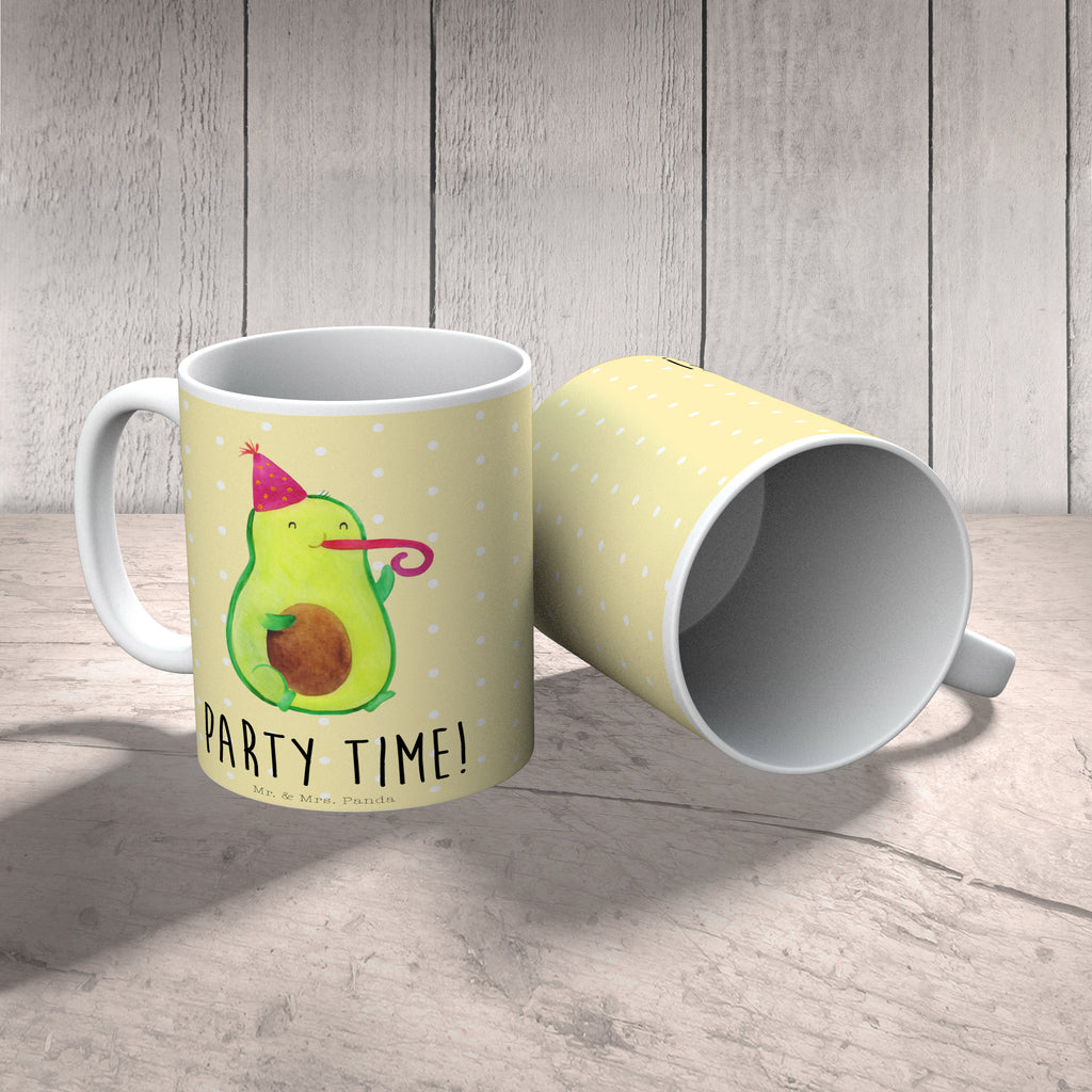 Tasse Avocado Party Time Tasse, Kaffeetasse, Teetasse, Becher, Kaffeebecher, Teebecher, Keramiktasse, Porzellantasse, Büro Tasse, Geschenk Tasse, Tasse Sprüche, Tasse Motive, Kaffeetassen, Tasse bedrucken, Designer Tasse, Cappuccino Tassen, Schöne Teetassen, Avocado, Veggie, Vegan, Gesund