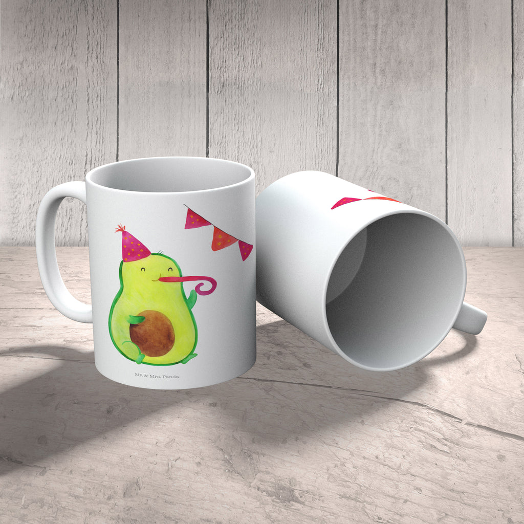 Tasse Avocado Party Time Tasse, Kaffeetasse, Teetasse, Becher, Kaffeebecher, Teebecher, Keramiktasse, Porzellantasse, Büro Tasse, Geschenk Tasse, Tasse Sprüche, Tasse Motive, Kaffeetassen, Tasse bedrucken, Designer Tasse, Cappuccino Tassen, Schöne Teetassen, Avocado, Veggie, Vegan, Gesund