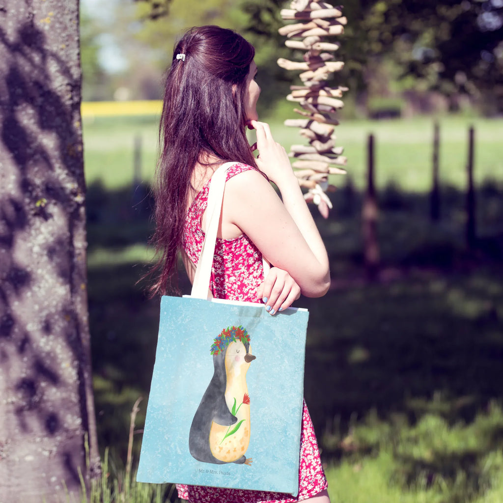 Einkaufstasche Pinguin Blumen Tragetasche, Tasche, Beutel, Stofftasche, Baumwolltasche, Umhängetasche, Shopper, Einkaufstasche, Beuteltasche, Pinguin, Pinguine, Blumenkranz, Universum, Leben, Wünsche, Ziele, Lebensziele, Motivation, Lebenslust, Liebeskummer, Geschenkidee