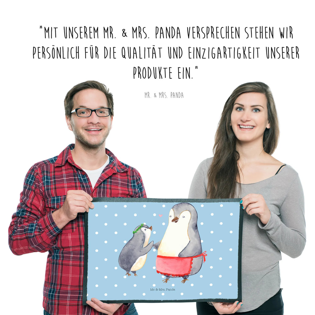 Fußmatte Pinguin mit Kind Türvorleger, Schmutzmatte, Fußabtreter, Matte, Schmutzfänger, Fußabstreifer, Schmutzfangmatte, Türmatte, Motivfußmatte, Haustürmatte, Vorleger, Fussmatten, Fußmatten, Gummimatte, Fußmatte außen, Fußmatte innen, Fussmatten online, Gummi Matte, Sauberlaufmatte, Fußmatte waschbar, Fußmatte outdoor, Schmutzfangmatte waschbar, Eingangsteppich, Fußabstreifer außen, Fußabtreter außen, Schmutzfangteppich, Fußmatte außen wetterfest, Familie, Vatertag, Muttertag, Bruder, Schwester, Mama, Papa, Oma, Opa, Geschenk, Mami, Mutti, Mutter, Geburststag