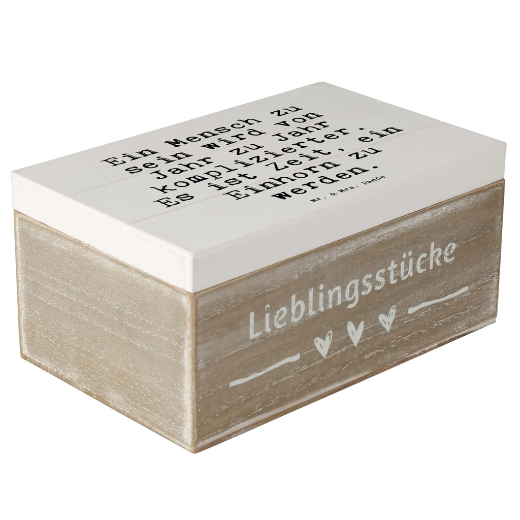 Holzkiste Sprüche und Zitate Ein Mensch zu sein wird von Jahr zu Jahr komplizierter. Es ist Zeit, ein Einhorn zu werden. Holzkiste, Kiste, Schatzkiste, Truhe, Schatulle, XXL, Erinnerungsbox, Erinnerungskiste, Dekokiste, Aufbewahrungsbox, Geschenkbox, Geschenkdose, Spruch, Sprüche, lustige Sprüche, Weisheiten, Zitate, Spruch Geschenke, Spruch Sprüche Weisheiten Zitate Lustig Weisheit Worte