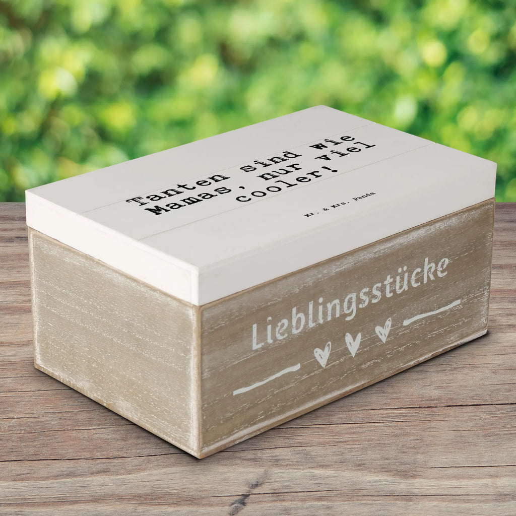 Holzkiste Sprüche und Zitate Tanten sind wie Mamas, nur viel cooler! Holzkiste, Kiste, Schatzkiste, Truhe, Schatulle, XXL, Erinnerungsbox, Erinnerungskiste, Dekokiste, Aufbewahrungsbox, Geschenkbox, Geschenkdose, Spruch, Sprüche, lustige Sprüche, Weisheiten, Zitate, Spruch Geschenke, Spruch Sprüche Weisheiten Zitate Lustig Weisheit Worte