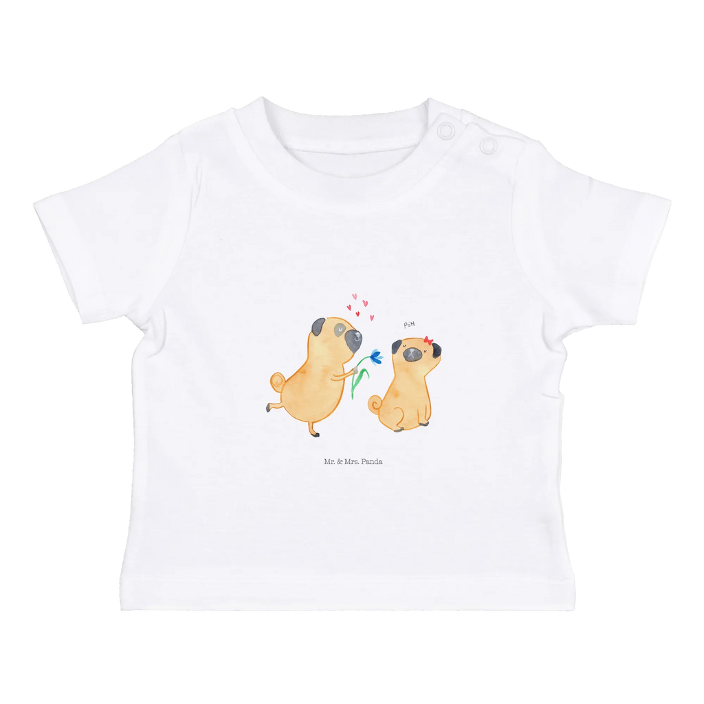 Organic Baby Shirt Mops Verliebt Baby T-Shirt, Jungen Baby T-Shirt, Mädchen Baby T-Shirt, Shirt, Hund, Hundemotiv, Haustier, Hunderasse, Tierliebhaber, Hundebesitzer, Sprüche, Mops, Möpse, Hundeliebe, verliebt, Liebe, Liebesspruch. Verlobt, Geschenk Freund, Partner