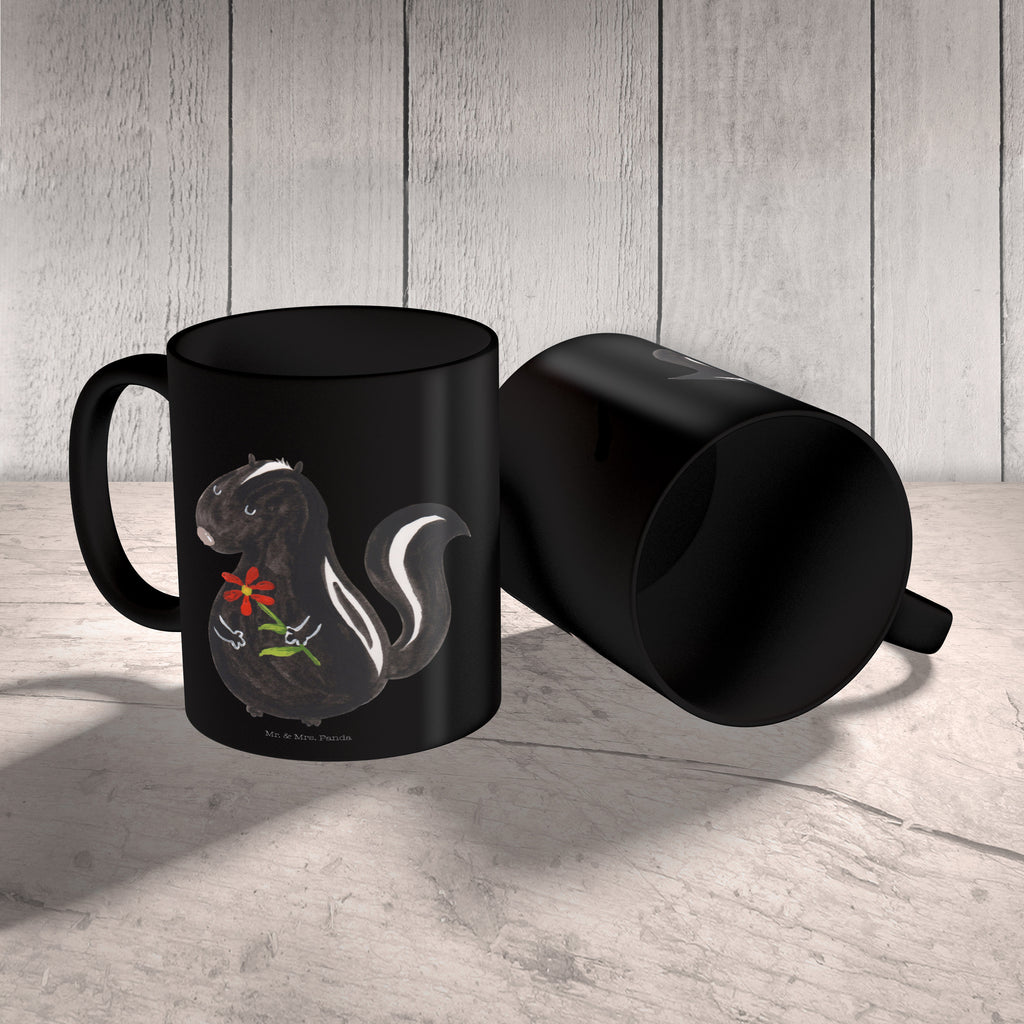 Tasse Stinktier Blume Tasse, Kaffeetasse, Teetasse, Becher, Kaffeebecher, Teebecher, Keramiktasse, Porzellantasse, Büro Tasse, Geschenk Tasse, Tasse Sprüche, Tasse Motive, Kaffeetassen, Tasse bedrucken, Designer Tasse, Cappuccino Tassen, Schöne Teetassen, Stinktier, Skunk, Wildtier, Raubtier, Stinker, Stinki, Tagträumer, verträumt, Dreams, Träume