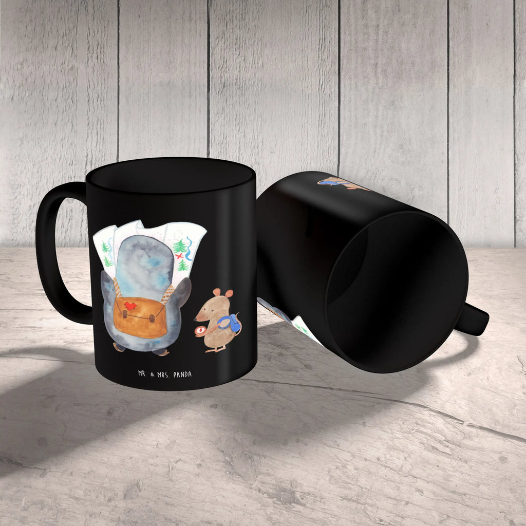 Tasse Pinguin & Maus Wanderer Tasse, Kaffeetasse, Teetasse, Becher, Kaffeebecher, Teebecher, Keramiktasse, Porzellantasse, Büro Tasse, Geschenk Tasse, Tasse Sprüche, Tasse Motive, Kaffeetassen, Tasse bedrucken, Designer Tasse, Cappuccino Tassen, Schöne Teetassen, Pinguin, Pinguine, Abenteurer, Abenteuer, Roadtrip, Ausflug, Wanderlust, wandern