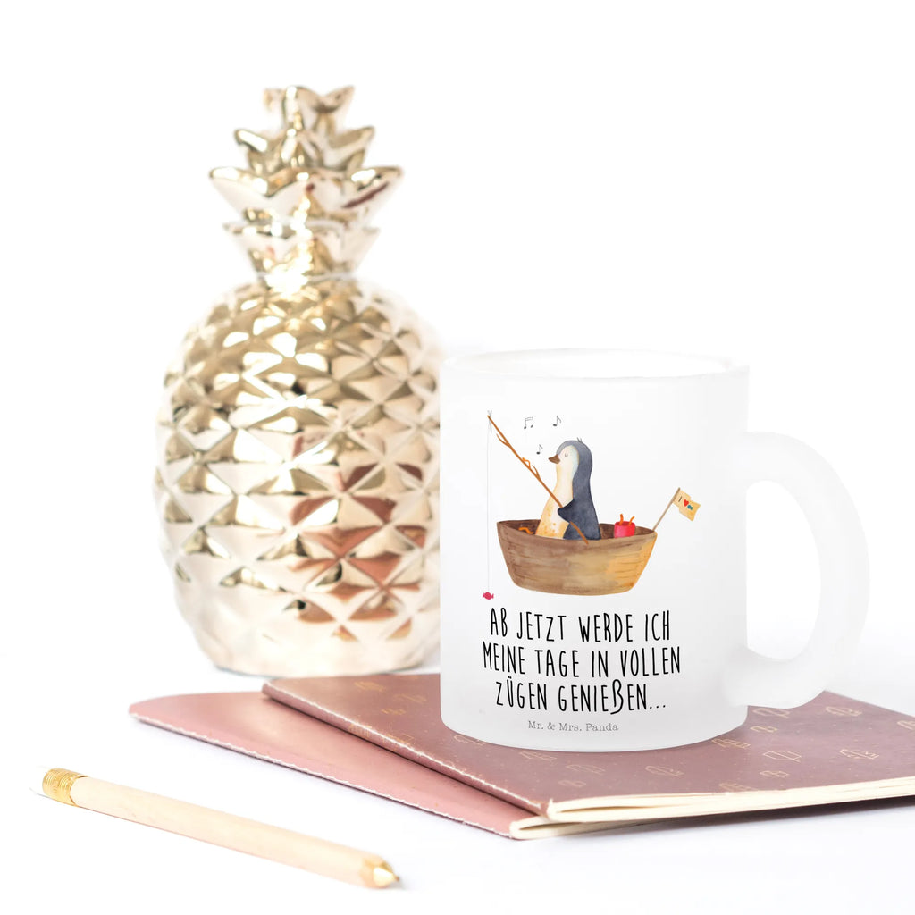 Teetasse Pinguin Angelboot Teetasse, Teeglas, Teebecher, Tasse mit Henkel, Tasse, Glas Teetasse, Teetasse aus Glas, Pinguin, Pinguine, Angeln, Boot, Angelboot, Lebenslust, Leben, genießen, Motivation, Neustart, Neuanfang, Trennung, Scheidung, Geschenkidee Liebeskummer