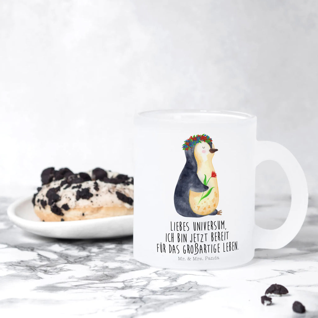 Teetasse Pinguin Blumenkranz Teetasse, Teeglas, Teebecher, Tasse mit Henkel, Tasse, Glas Teetasse, Teetasse aus Glas, Pinguin, Pinguine, Blumenkranz, Universum, Leben, Wünsche, Ziele, Lebensziele, Motivation, Lebenslust, Liebeskummer, Geschenkidee