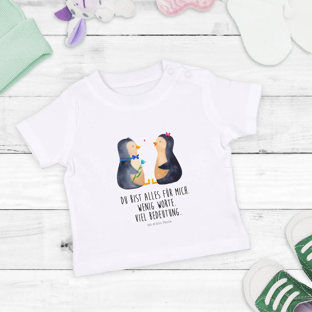 Organic Baby Shirt Pinguin Pärchen Baby T-Shirt, Jungen Baby T-Shirt, Mädchen Baby T-Shirt, Shirt, Pinguin, Pinguine, Liebe, Liebespaar, Liebesbeweis, Liebesgeschenk, Verlobung, Jahrestag, Hochzeitstag, Hochzeit, Hochzeitsgeschenk, große Liebe, Traumpaar