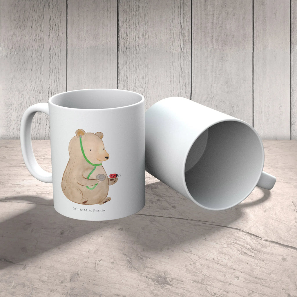 Tasse Bär Arzt Tasse, Kaffeetasse, Teetasse, Becher, Kaffeebecher, Teebecher, Keramiktasse, Porzellantasse, Büro Tasse, Geschenk Tasse, Tasse Sprüche, Tasse Motive, Kaffeetassen, Tasse bedrucken, Designer Tasse, Cappuccino Tassen, Schöne Teetassen, Bär, Teddy, Teddybär, Arzt, Ärztin, Doktor, Professor, Doktorin, Professorin