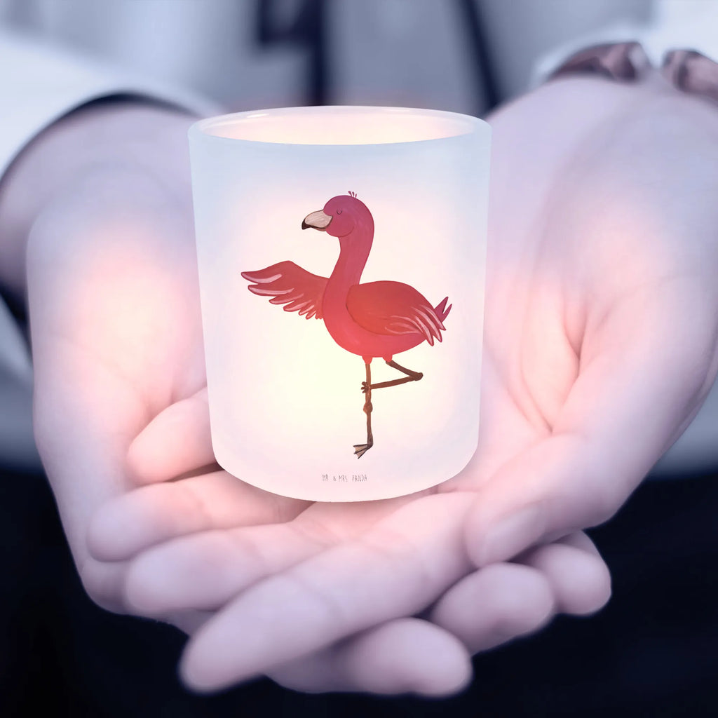 Windlicht Flamingo Yoga Windlicht Glas, Teelichtglas, Teelichthalter, Teelichter, Kerzenglas, Windlicht Kerze, Kerzenlicht, Glas Windlicht, Windlicht Zur Hochzeit, Windlicht Deko, Windlicht Hochzeit, Teelichtgläser, Windlicht Dekorieren, Flamingo, Vogel, Yoga, Namaste, Achtsamkeit, Yoga-Übung, Entspannung, Ärger, Aufregen, Tiefenentspannung