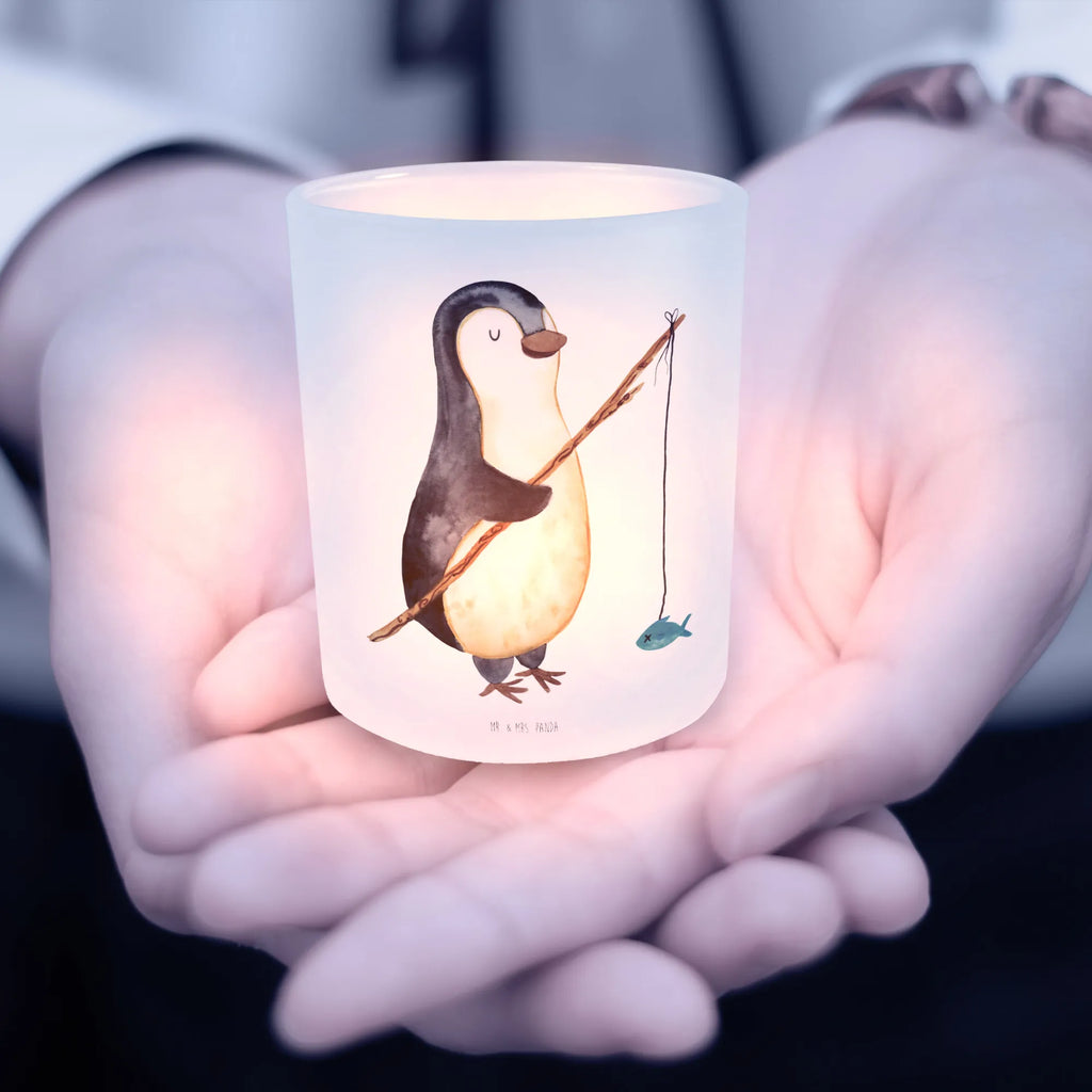 Windlicht Pinguin Angler Windlicht Glas, Teelichtglas, Teelichthalter, Teelichter, Kerzenglas, Windlicht Kerze, Kerzenlicht, Glas Windlicht, Windlicht Zur Hochzeit, Windlicht Deko, Windlicht Hochzeit, Teelichtgläser, Windlicht Dekorieren, Pinguin, Pinguine, Angeln, Angler, Tagträume, Hobby, Plan, Planer, Tagesplan, Neustart, Motivation, Geschenk, Freundinnen, Geschenkidee, Urlaub, Wochenende