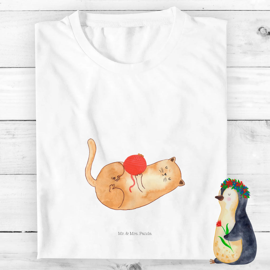 Organic Kinder T-Shirt Katze Wolle Kinder T-Shirt, Kinder T-Shirt Mädchen, Kinder T-Shirt Jungen, Katze, Katzenmotiv, Katzenfan, Katzendeko, Katzenfreund, Katzenliebhaber, Katzenprodukte, Katzenartikel, Katzenaccessoires, Katzensouvenirs, Katzenliebhaberprodukte, Katzenmotive, Katzen, Kater, Mietze, Cat, Cats, Katzenhalter, Katzenbesitzerin, Haustier, Wollknäuel, Wolle, Spielen, Spiel, verspielt