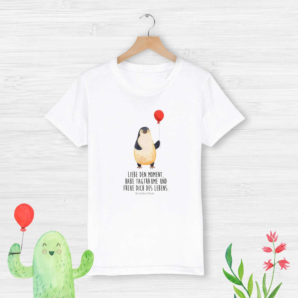 Organic Kinder T-Shirt Pinguin Luftballon Kinder T-Shirt, Kinder T-Shirt Mädchen, Kinder T-Shirt Jungen, Pinguin, Pinguine, Luftballon, Tagträume, Lebenslust, Geschenk Freundin, Geschenkidee, beste Freundin, Motivation, Neustart, neues Leben, Liebe, Glück