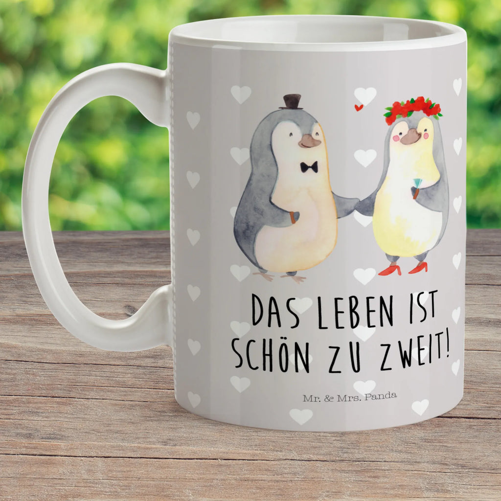 Kindertasse Pinguin Heirat Kindertasse, Kinder Tasse, Kunststoff Tasse, Kindergarten Tasse, Trinkbecher, Camping Becher, Kaffeetasse, Kunststoffbecher, Kindergartenbecher, Outdoorgeschirr, Kunststoffgeschirr, Reisebecher, Reisetasse, Kinderbecher, Bruchfeste Tasse, Bruchsichere Tasse, Plastik Tasse, Plastiktasse, Liebe, Partner, Freund, Freundin, Ehemann, Ehefrau, Heiraten, Verlobung, Heiratsantrag, Liebesgeschenk, Jahrestag, Hocheitstag