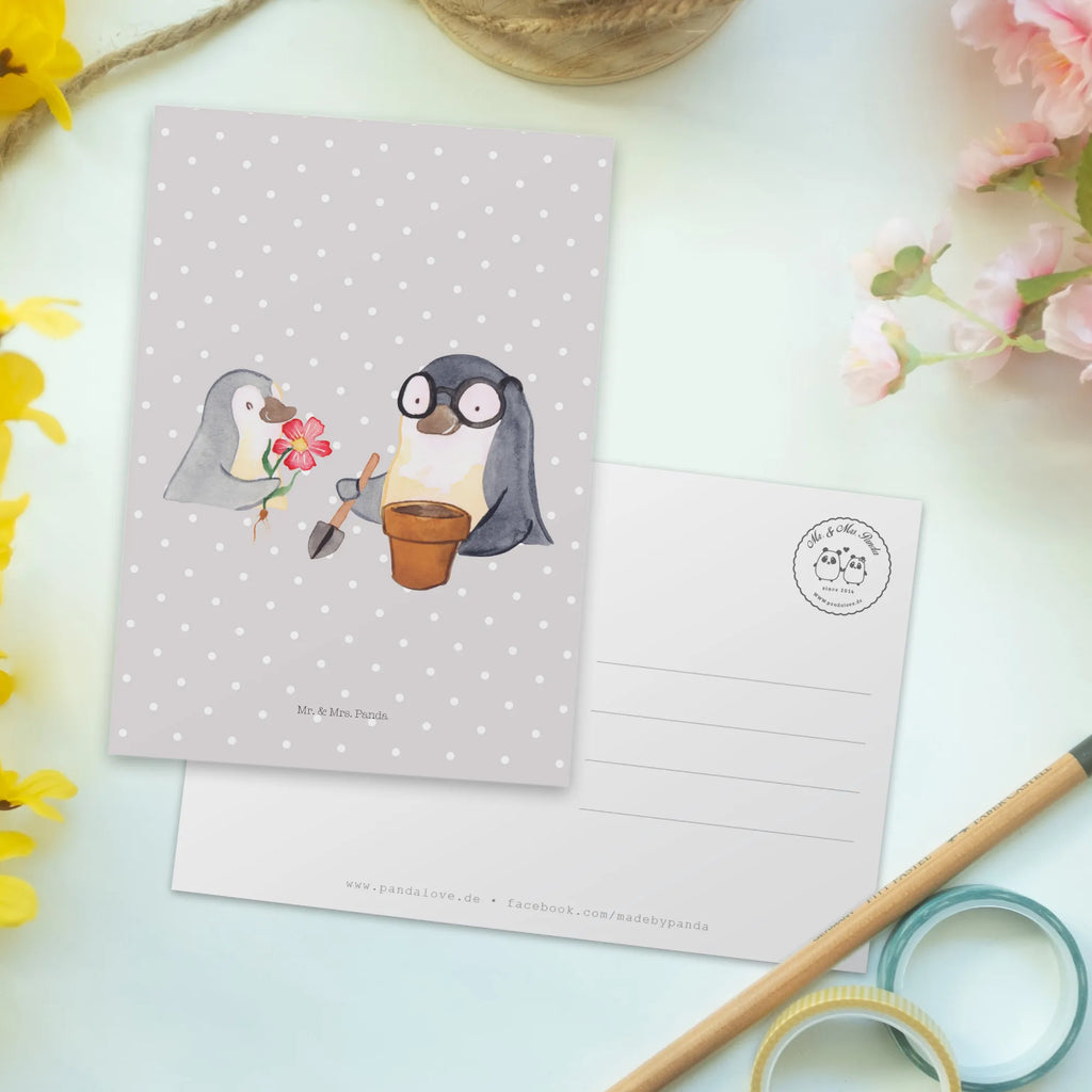 Postkarte Pinguin Opa Blumen pflanzen Postkarte, Karte, Geschenkkarte, Grußkarte, Einladung, Ansichtskarte, Geburtstagskarte, Einladungskarte, Dankeskarte, Ansichtskarten, Einladung Geburtstag, Einladungskarten Geburtstag, Familie, Vatertag, Muttertag, Bruder, Schwester, Mama, Papa, Oma, Opa, Großvater, Opi, bester Opa, Lieblingsopa