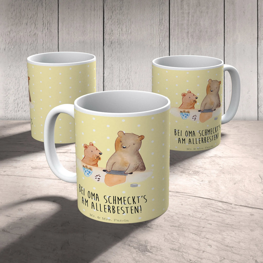 Tasse Oma Bär backen Tasse, Kaffeetasse, Teetasse, Becher, Kaffeebecher, Teebecher, Keramiktasse, Porzellantasse, Büro Tasse, Geschenk Tasse, Tasse Sprüche, Tasse Motive, Kaffeetassen, Tasse bedrucken, Designer Tasse, Cappuccino Tassen, Schöne Teetassen, Familie, Vatertag, Muttertag, Bruder, Schwester, Mama, Papa, Oma, Opa, Omi, Lieblingsoma, Lieblingsomi, backen, kochen, beste Köchin