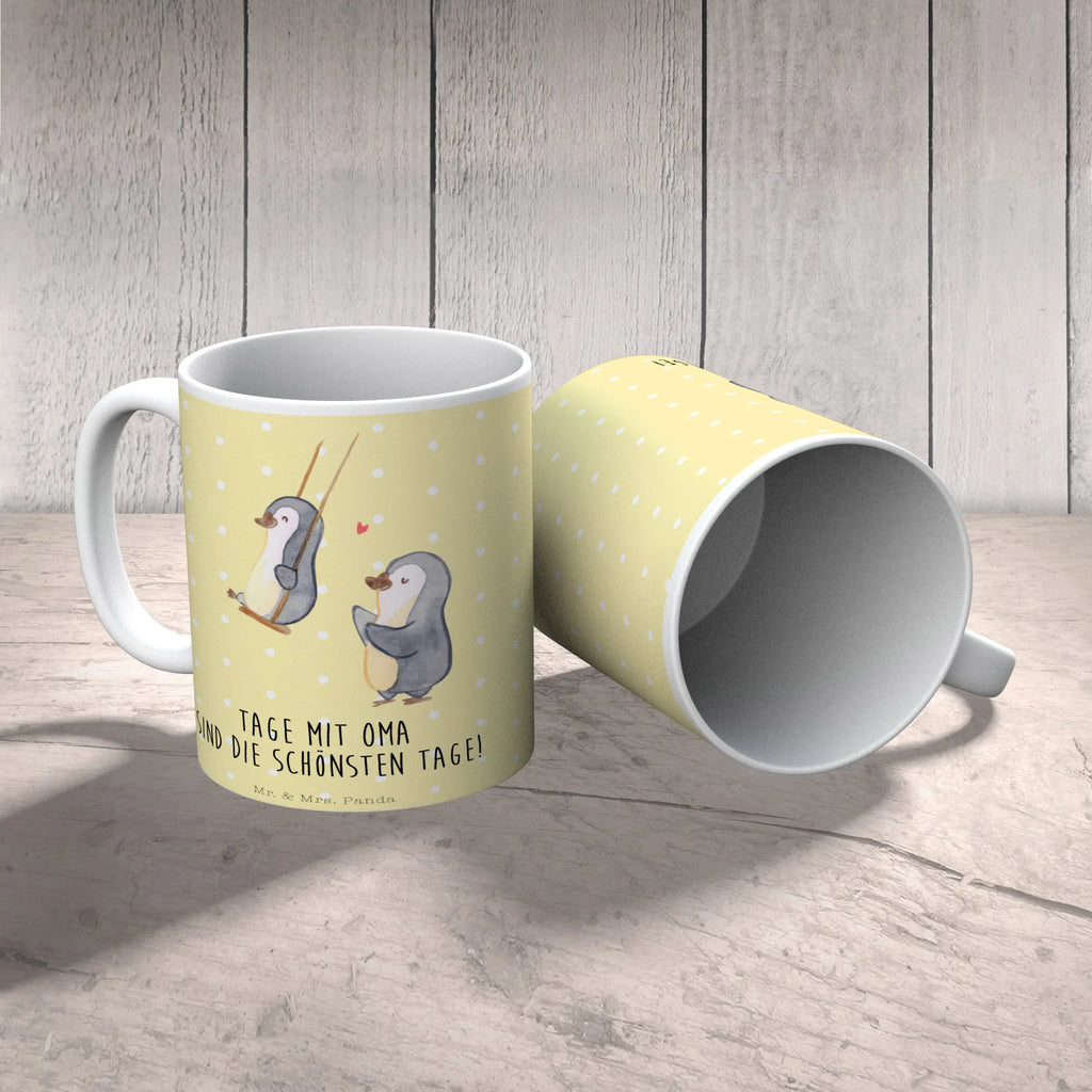 Tasse Pinguin Oma schaukeln Tasse, Kaffeetasse, Teetasse, Becher, Kaffeebecher, Teebecher, Keramiktasse, Porzellantasse, Büro Tasse, Geschenk Tasse, Tasse Sprüche, Tasse Motive, Kaffeetassen, Tasse bedrucken, Designer Tasse, Cappuccino Tassen, Schöne Teetassen, Familie, Vatertag, Muttertag, Bruder, Schwester, Mama, Papa, Oma, Opa, beste Oma, Lieblingsoma, Geschenk für Oma, Omi, Großmutter