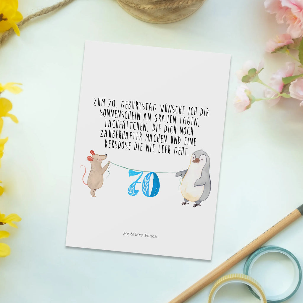 Postkarte 70. Geburtstag Maus Pinguin Postkarte, Karte, Geschenkkarte, Grußkarte, Einladung, Ansichtskarte, Geburtstagskarte, Einladungskarte, Dankeskarte, Ansichtskarten, Einladung Geburtstag, Einladungskarten Geburtstag, Geburtstag, Geburtstagsgeschenk, Geschenk, Party, Feiern, Torte, Kuchen