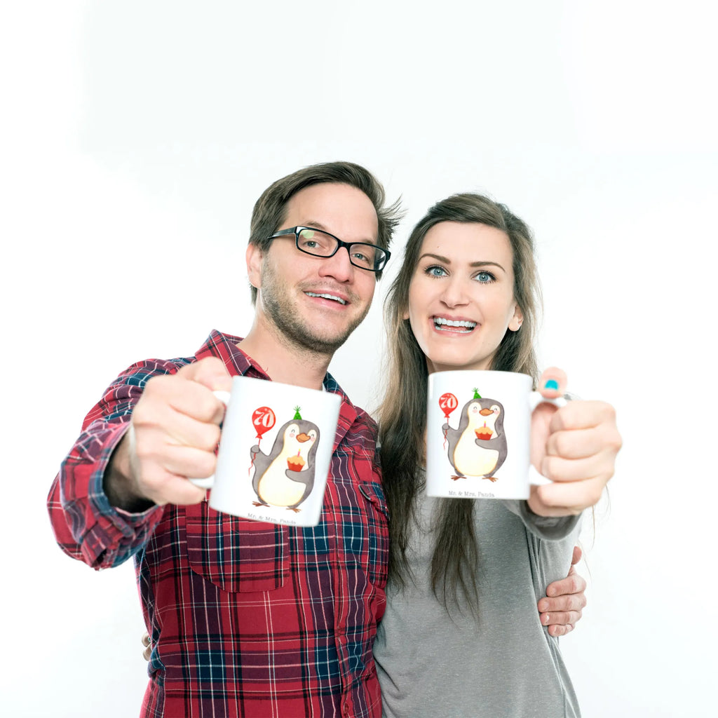 Tasse 70. Geburtstag Pinguin Luftballon Tasse, Kaffeetasse, Teetasse, Becher, Kaffeebecher, Teebecher, Keramiktasse, Porzellantasse, Büro Tasse, Geschenk Tasse, Tasse Sprüche, Tasse Motive, Kaffeetassen, Tasse bedrucken, Designer Tasse, Cappuccino Tassen, Schöne Teetassen, Geburtstag, Geburtstagsgeschenk, Geschenk, Pinguin, Geburtstage, Happy Birthday, Geburtstagsfeier