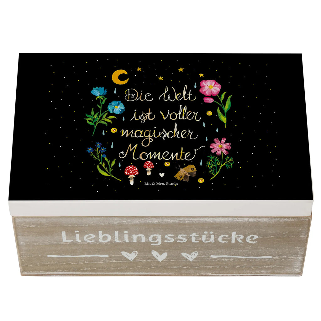 Holzkiste Magische Welt Holzkiste, Kiste, Schatzkiste, Truhe, Schatulle, XXL, Erinnerungsbox, Erinnerungskiste, Dekokiste, Aufbewahrungsbox, Geschenkbox, Geschenkdose, Blumen Deko, Frühlings Deko, Sommer Deko, Dekoration, positive Botschaft, Naturliebhaber, Outdoor, Natur, Abenteuer, Magische Momente, Spruch schön, Spruch positiv, Motivation, schwarz, magisch, Blumen, Nacht, Weisheit